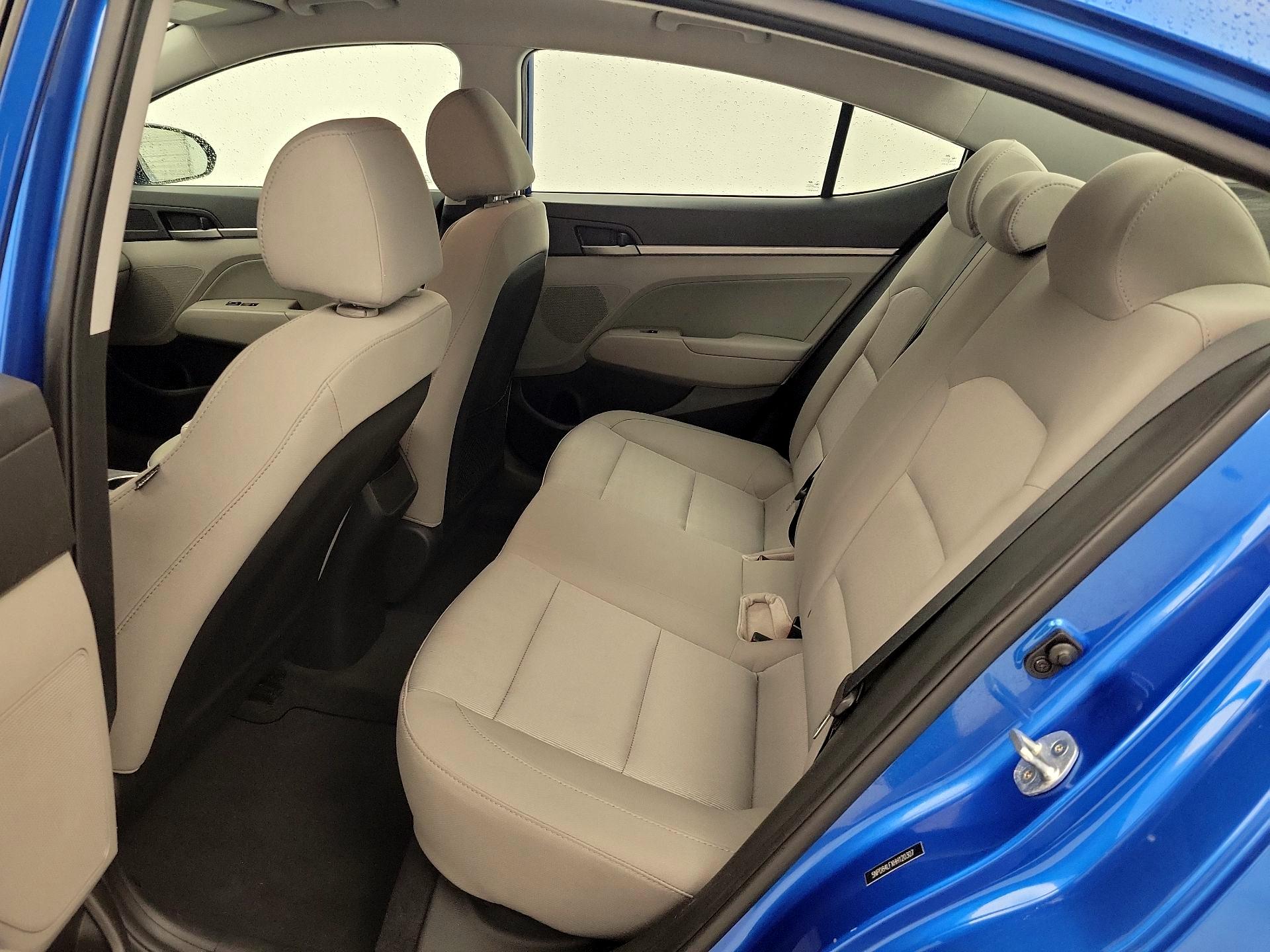 Thumbnail: 2017 Hyundai Elantra - 19