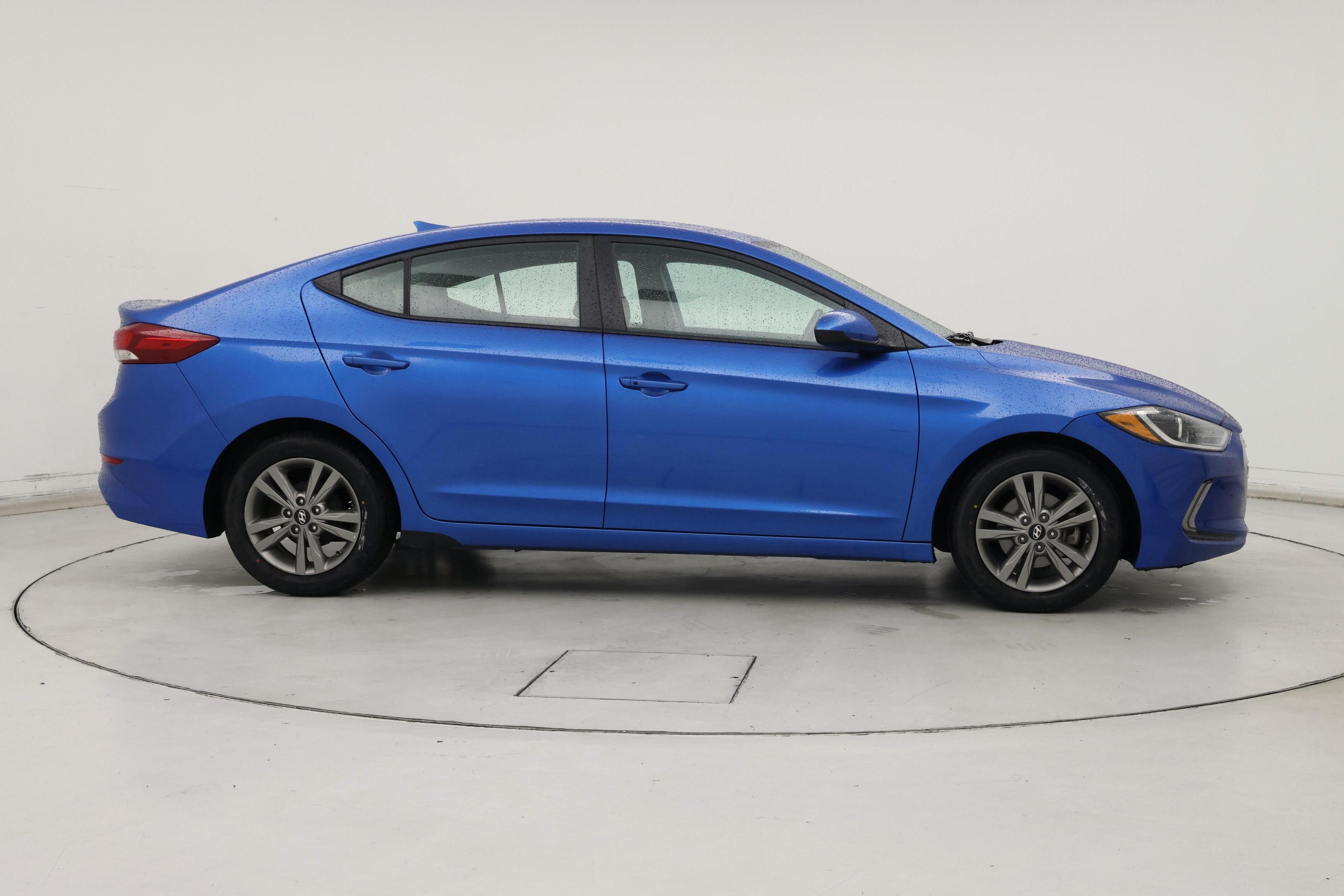 Thumbnail: 2017 Hyundai Elantra - 7