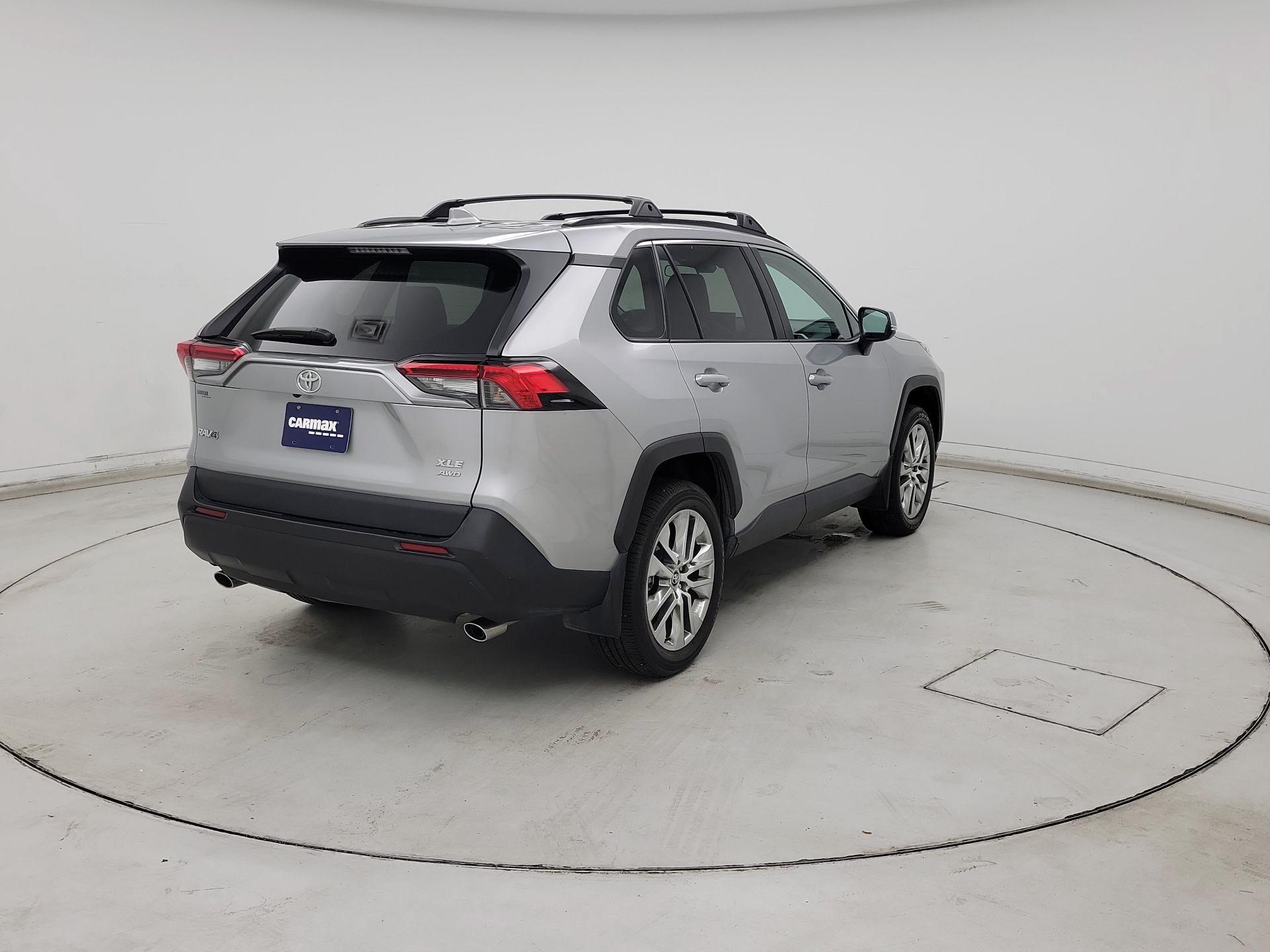 Thumbnail: 2021 Toyota RAV4 - 5