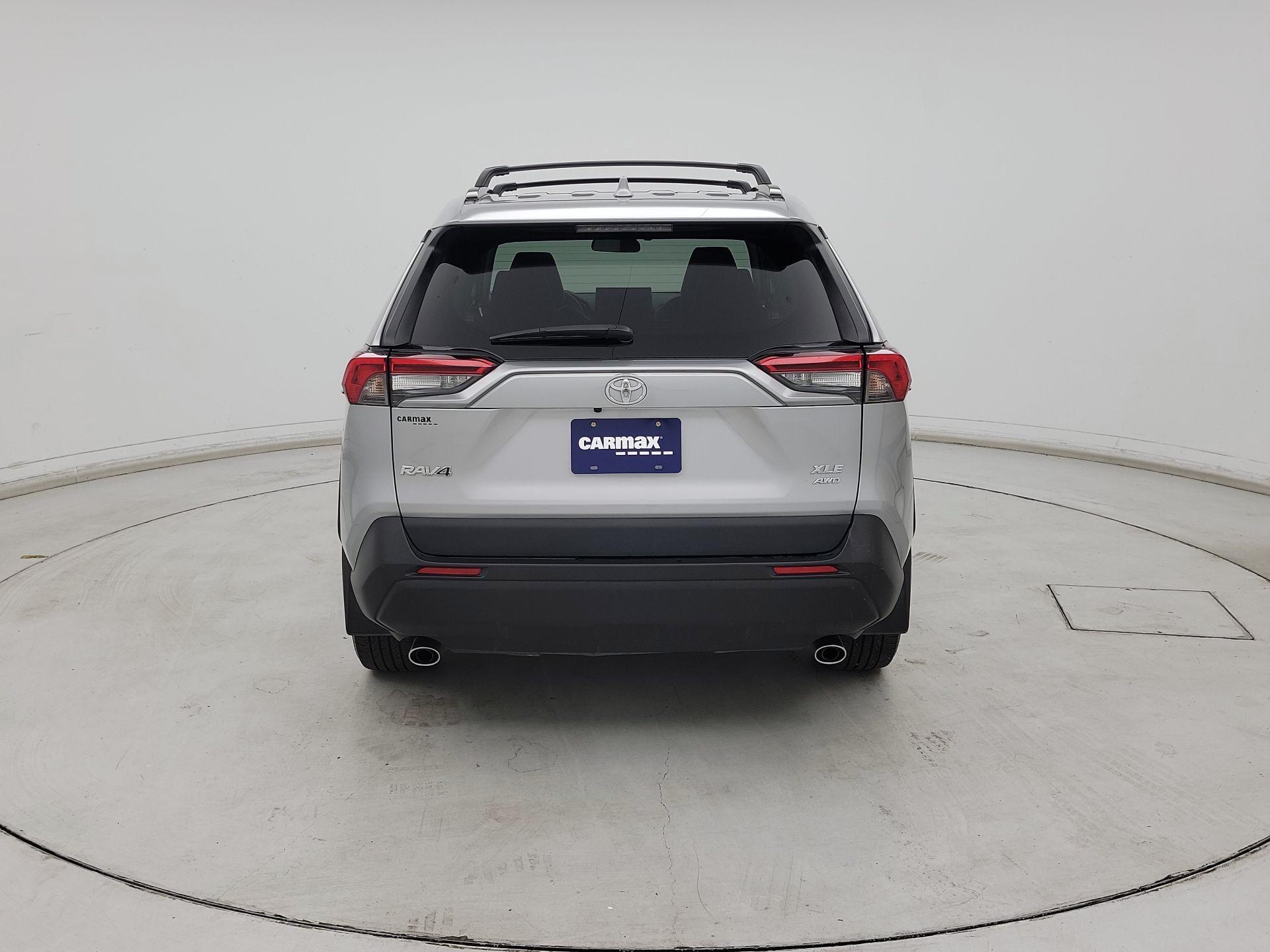 Thumbnail: 2021 Toyota RAV4 - 6