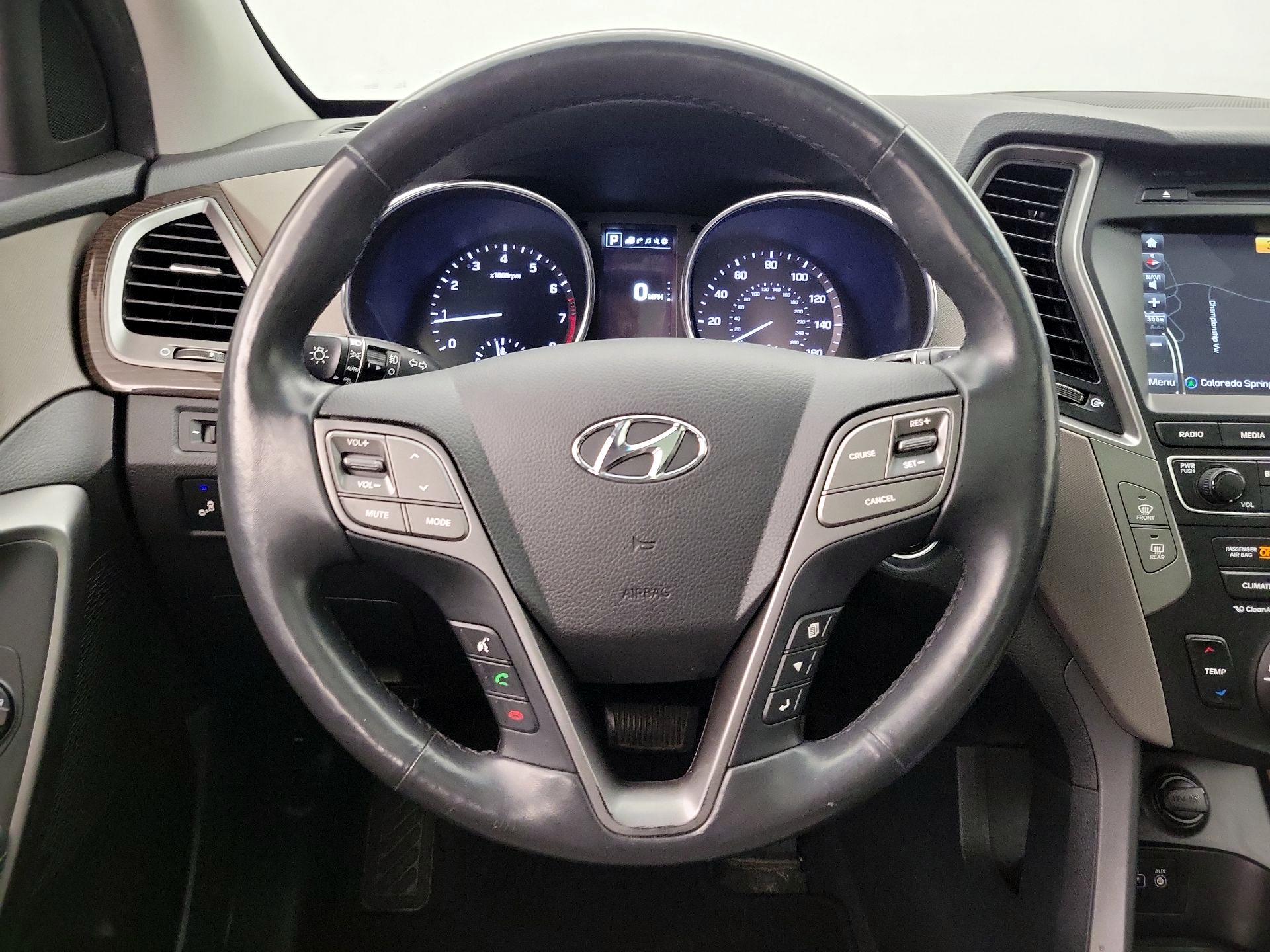 Thumbnail: 2017 Hyundai Santa Fe - 10