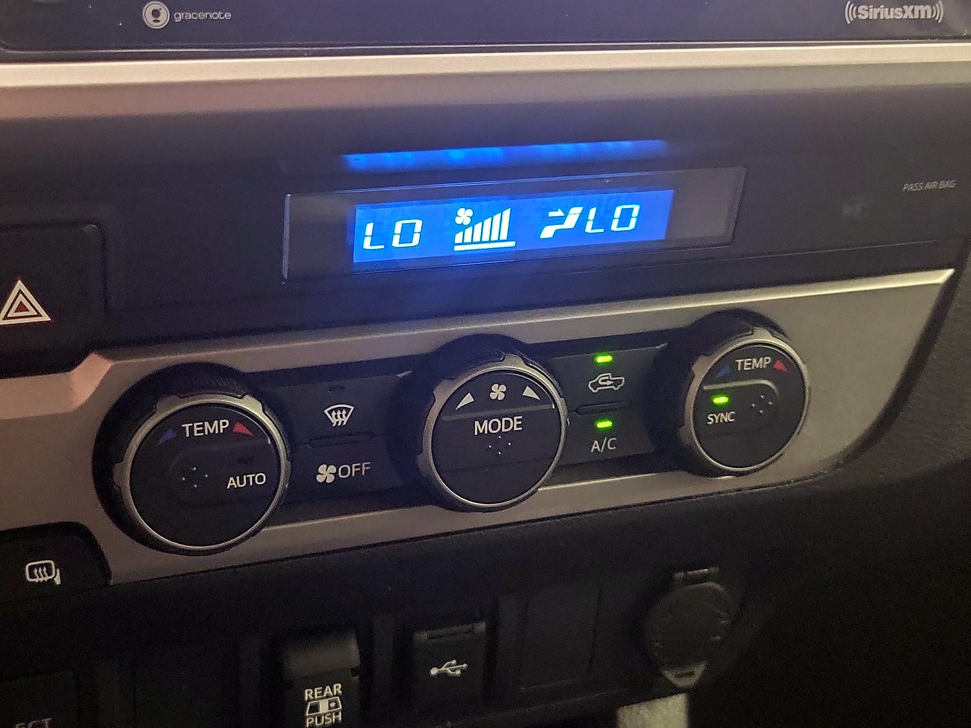 Thumbnail: 2021 Toyota Tacoma - 14