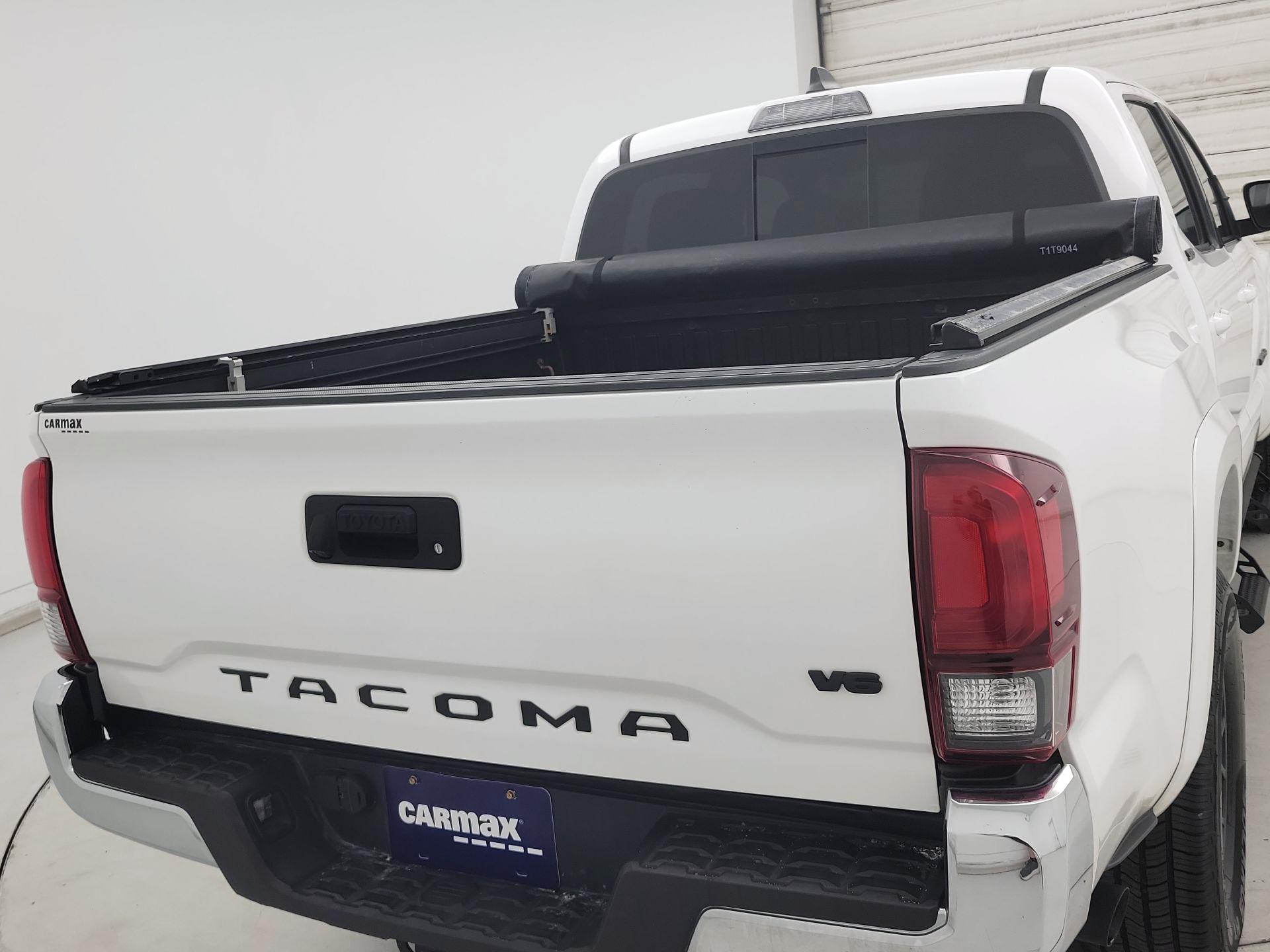 Thumbnail: 2021 Toyota Tacoma - 6