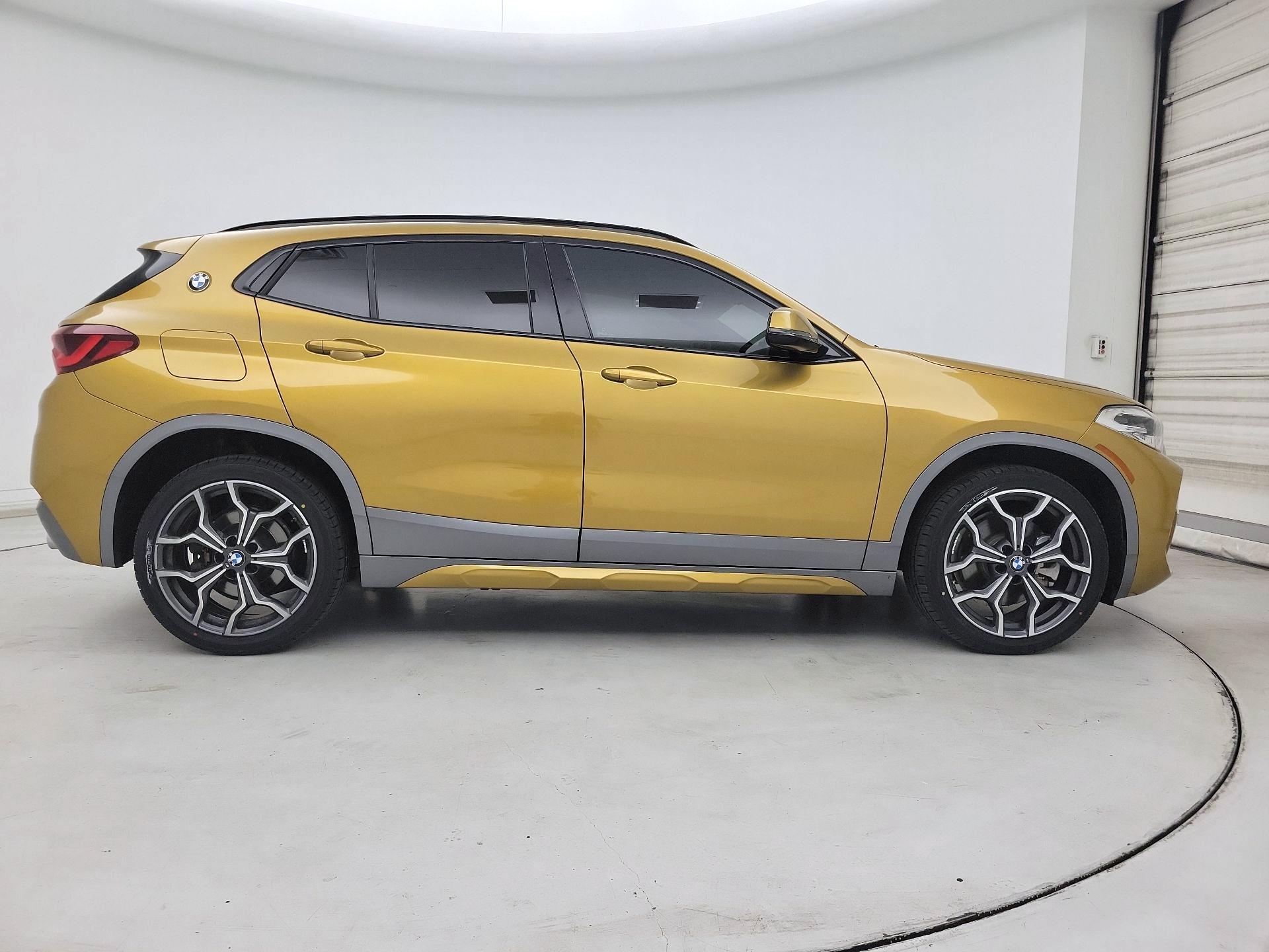 Thumbnail: 2022 BMW X2 - 4