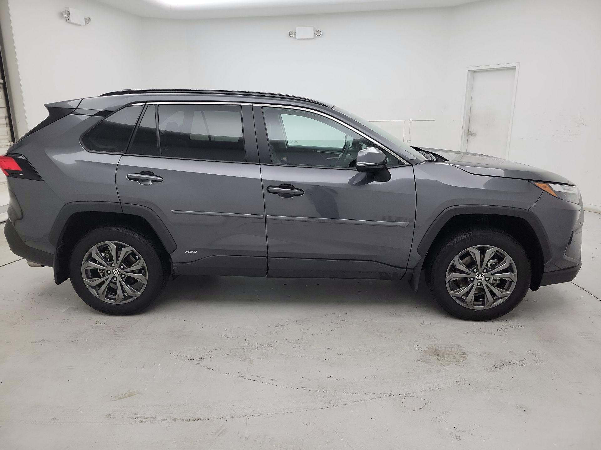 Thumbnail: 2024 Toyota RAV4 - 4