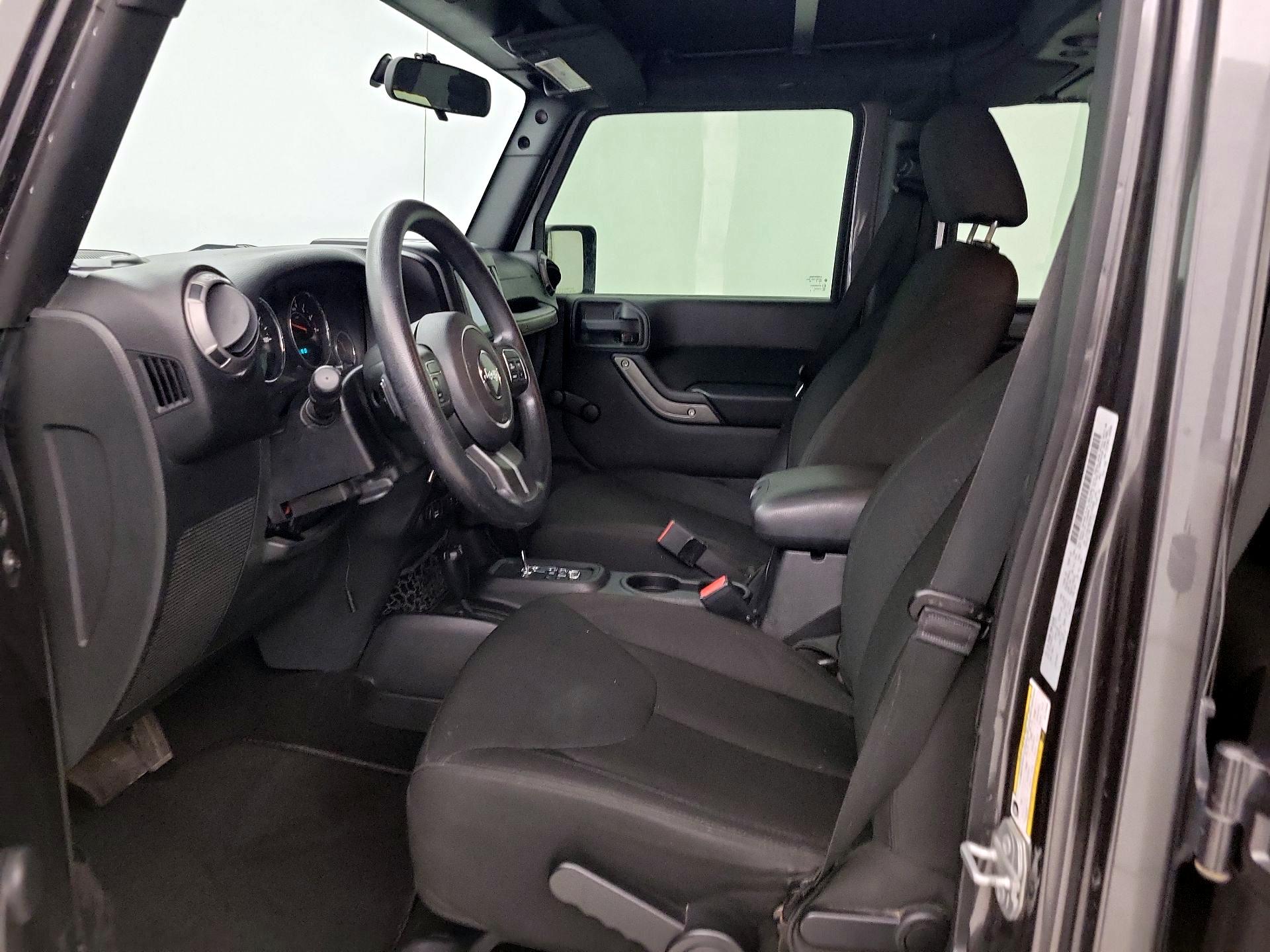 Thumbnail: 2016 Jeep Wrangler - 11