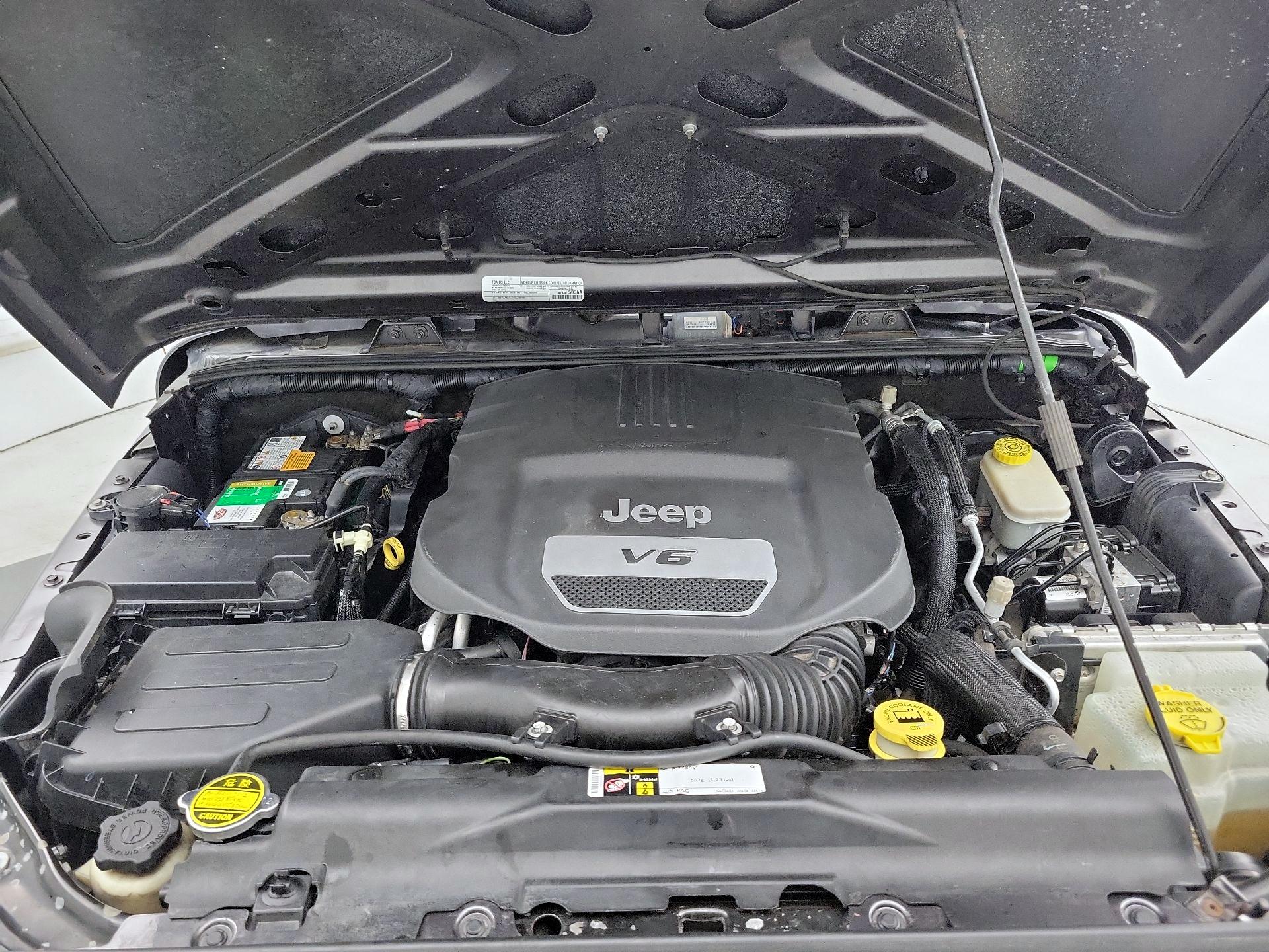 Thumbnail: 2016 Jeep Wrangler - 20