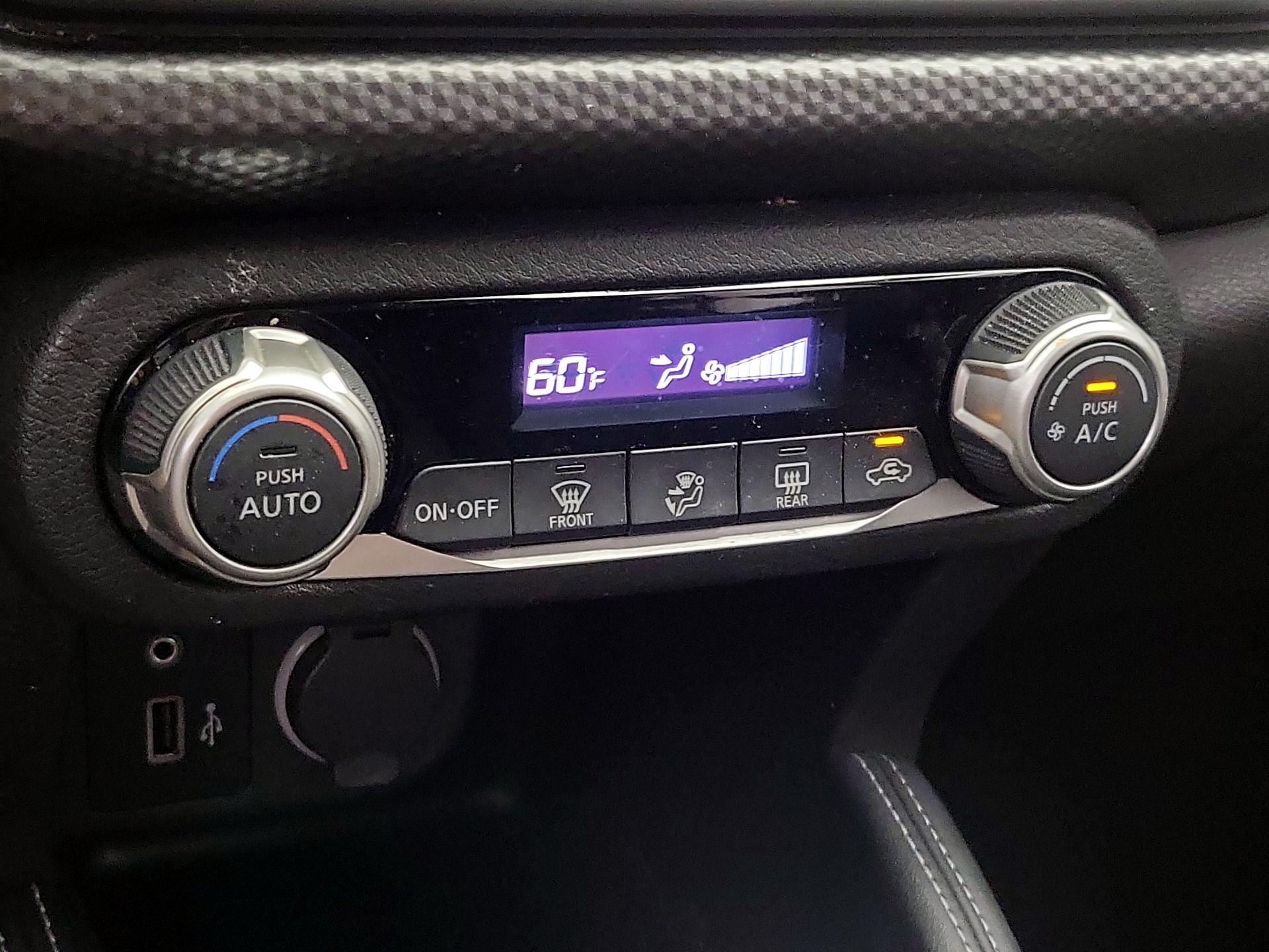 Thumbnail: 2019 Nissan Kicks - 16