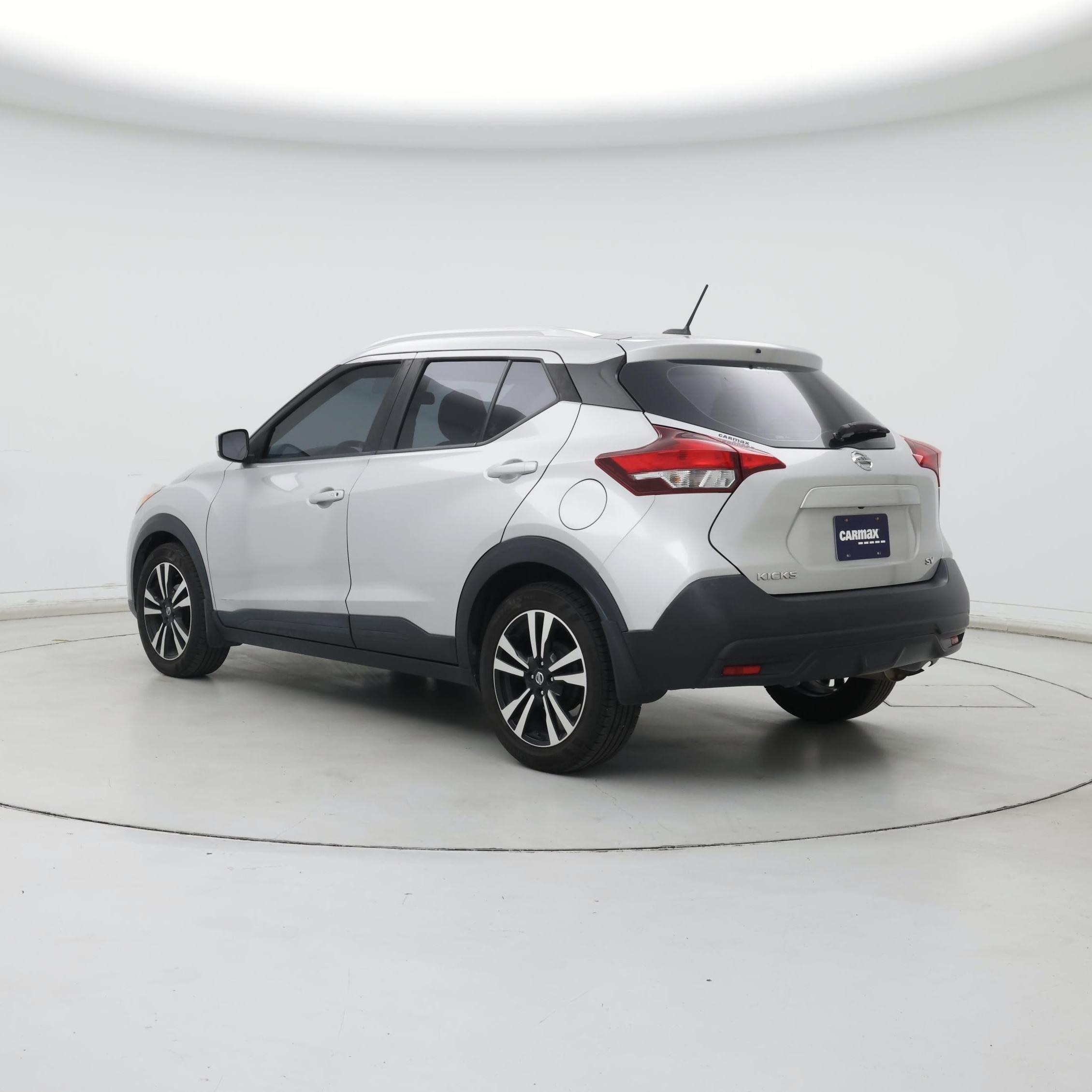 Thumbnail: 2019 Nissan Kicks - 2