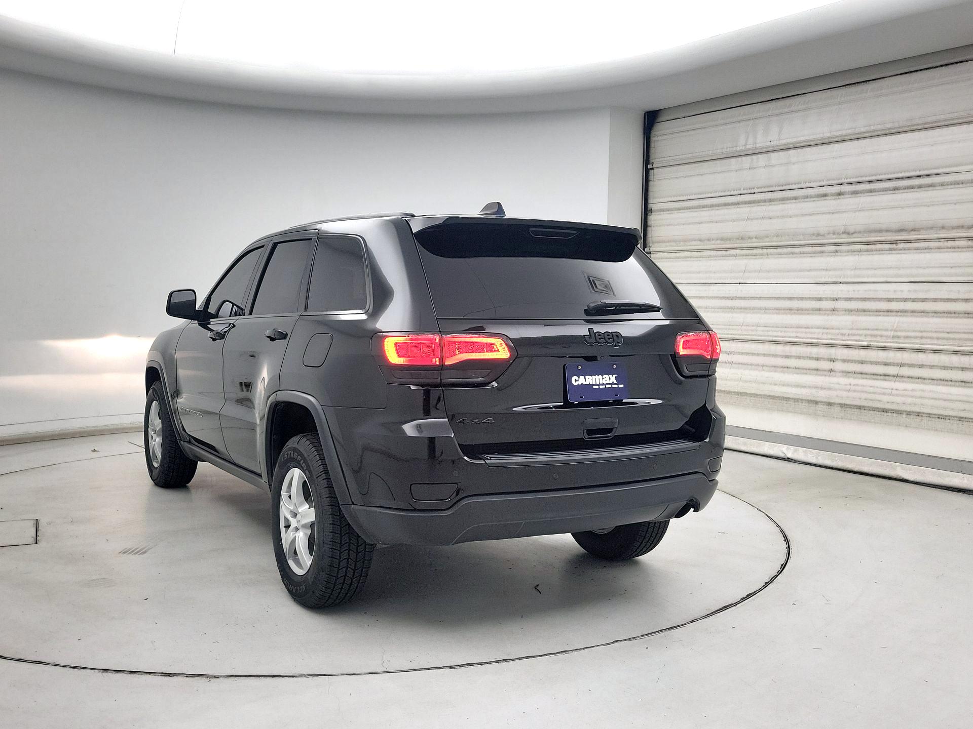 Thumbnail: 2017 Jeep Grand Cherokee - 7