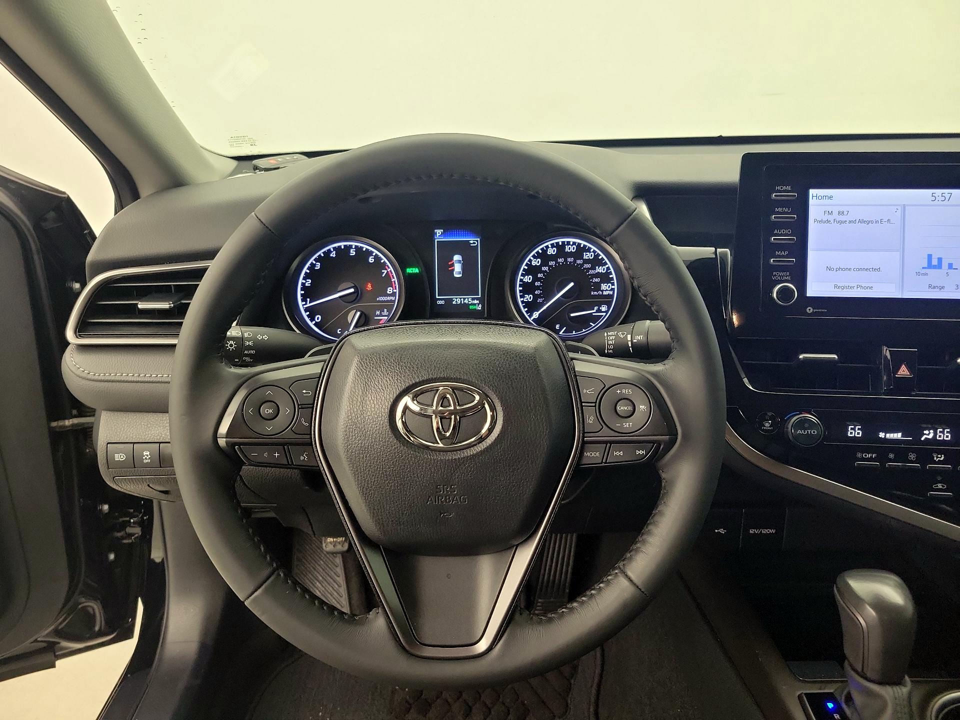 Thumbnail: 2023 Toyota Camry - 10