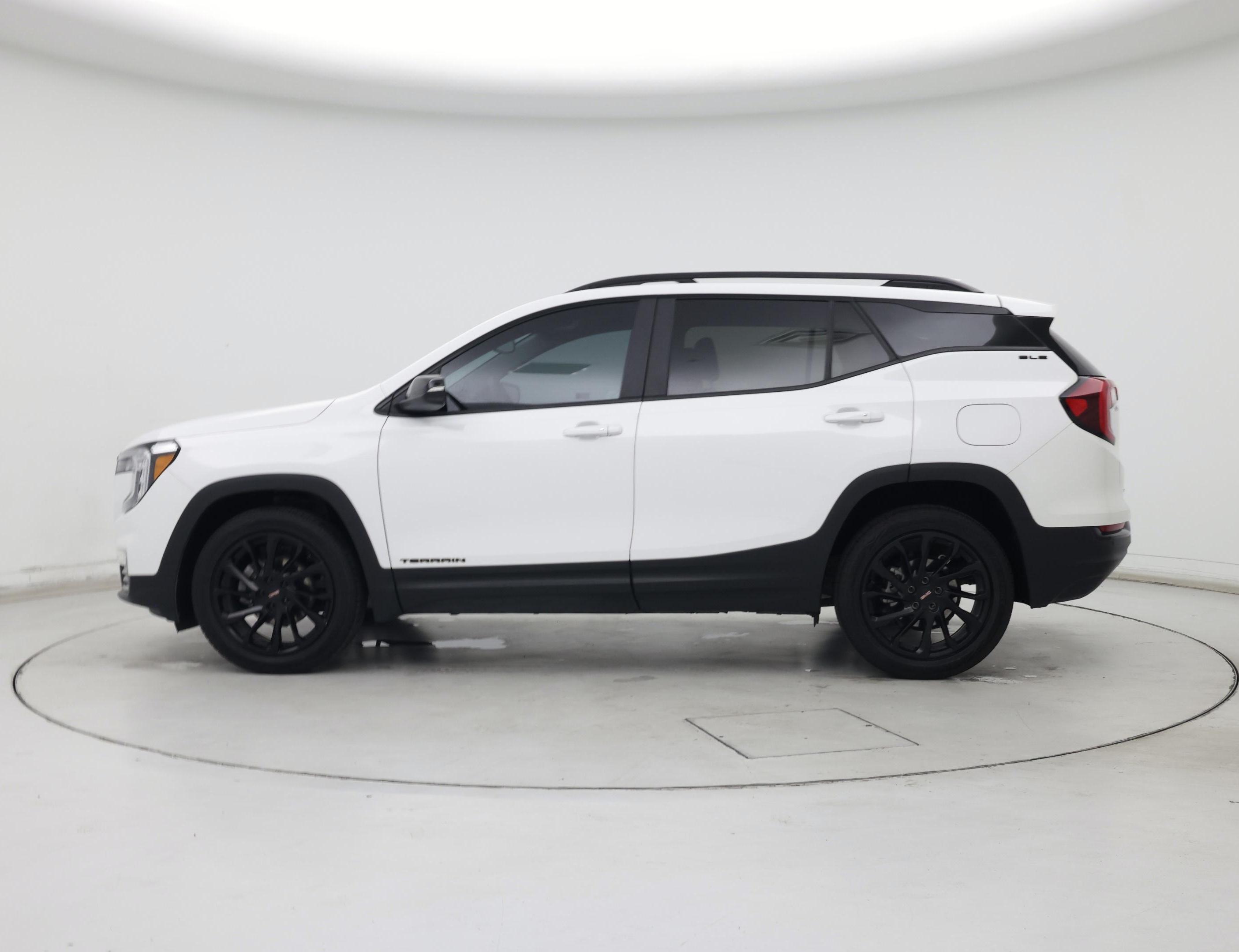 Thumbnail: 2024 GMC Terrain - 3