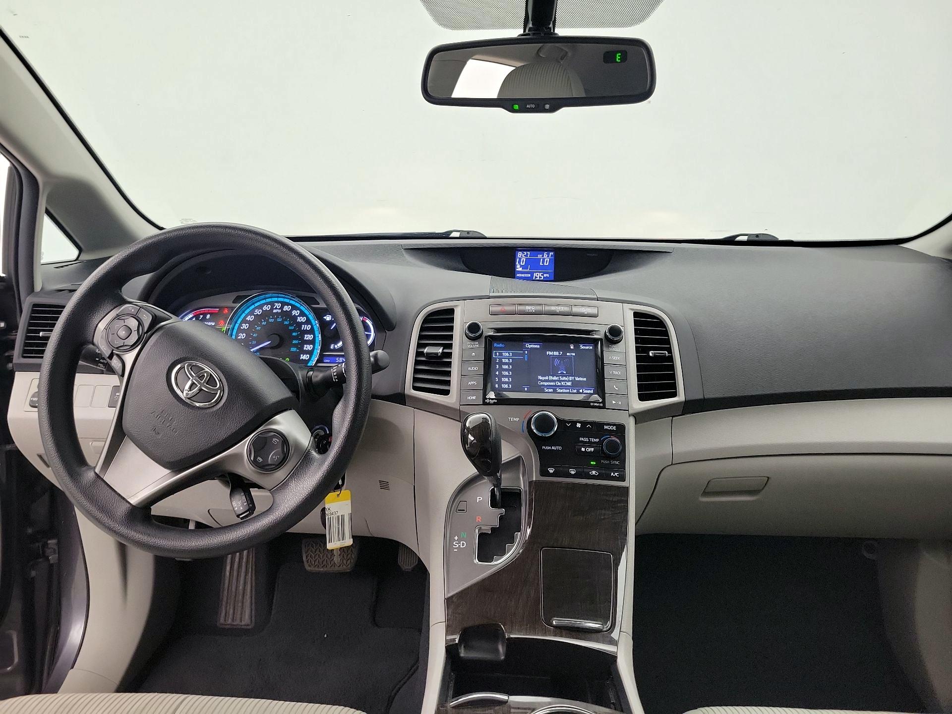 Thumbnail: 2015 Toyota Venza - 9