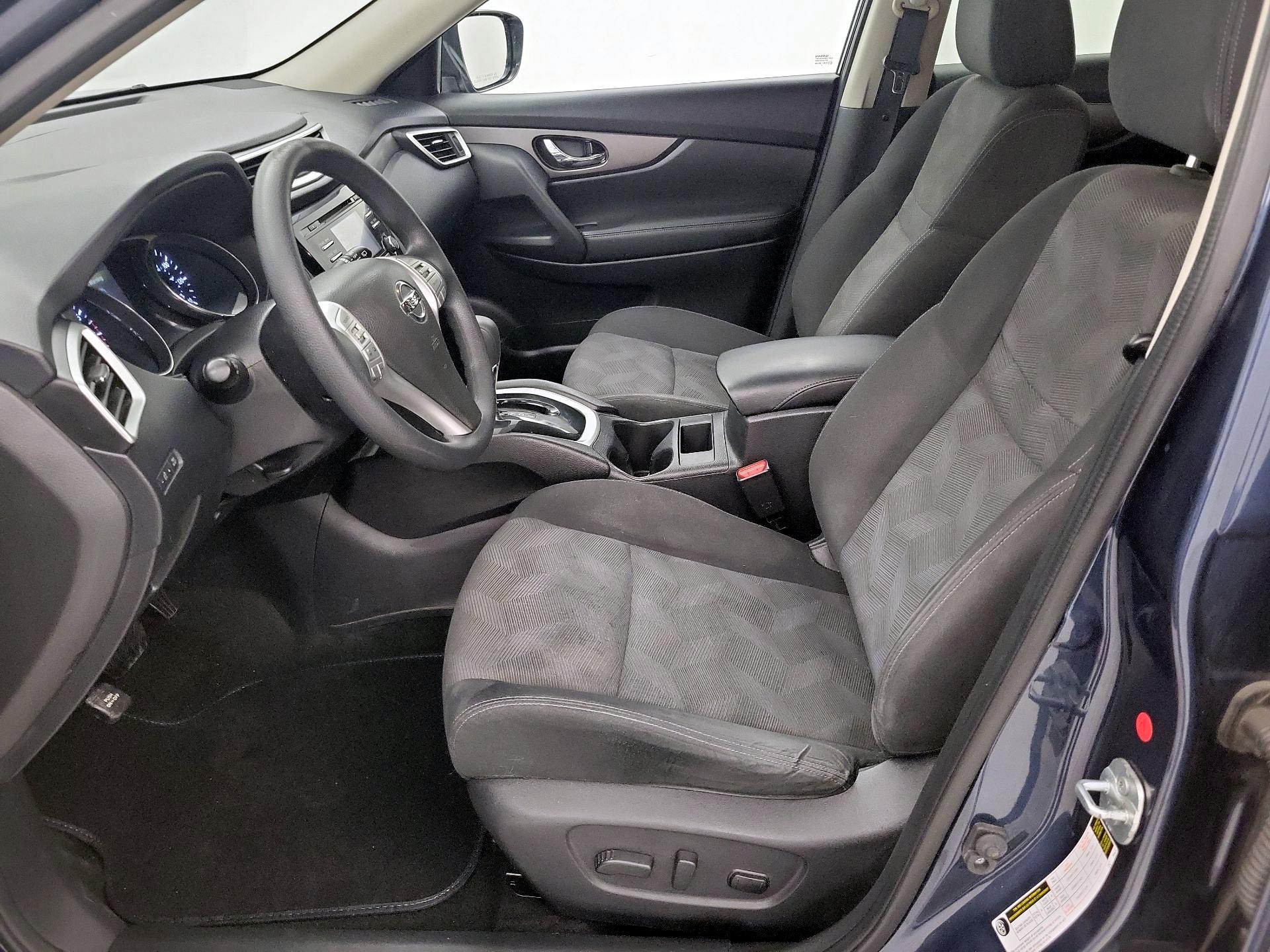 Thumbnail: 2016 Nissan Rogue - 9