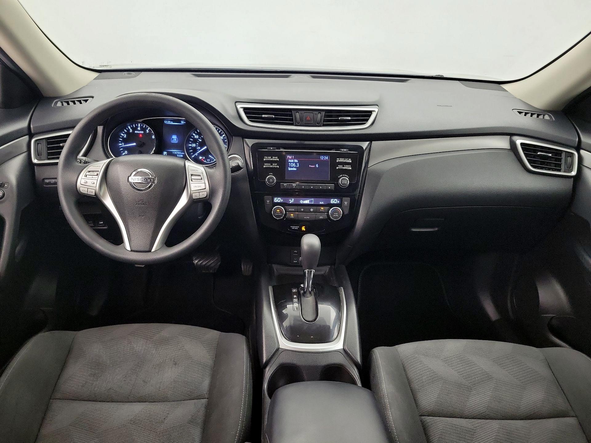Thumbnail: 2016 Nissan Rogue - 8