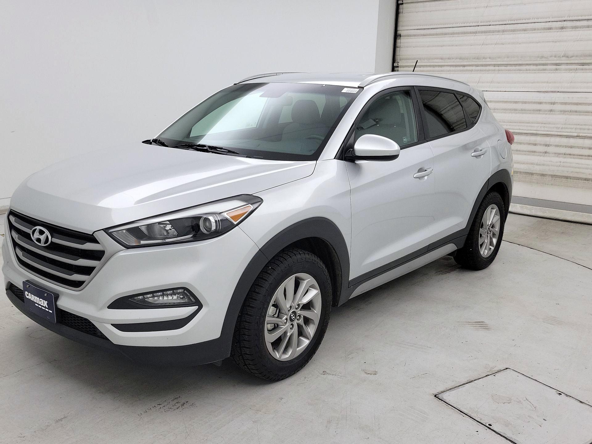 Thumbnail: 2017 Hyundai Tucson - 3