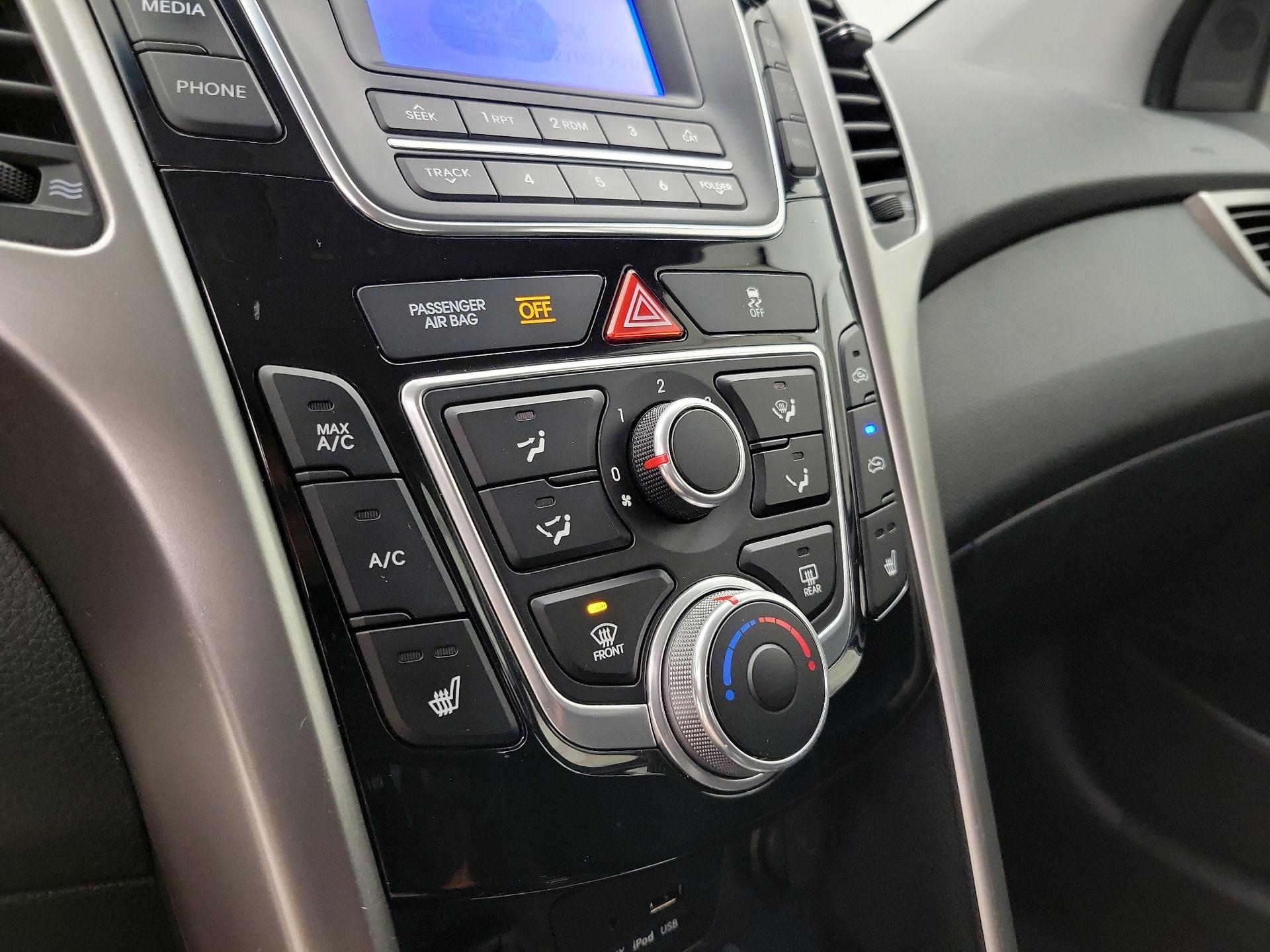 Thumbnail: 2013 Hyundai Elantra - 15