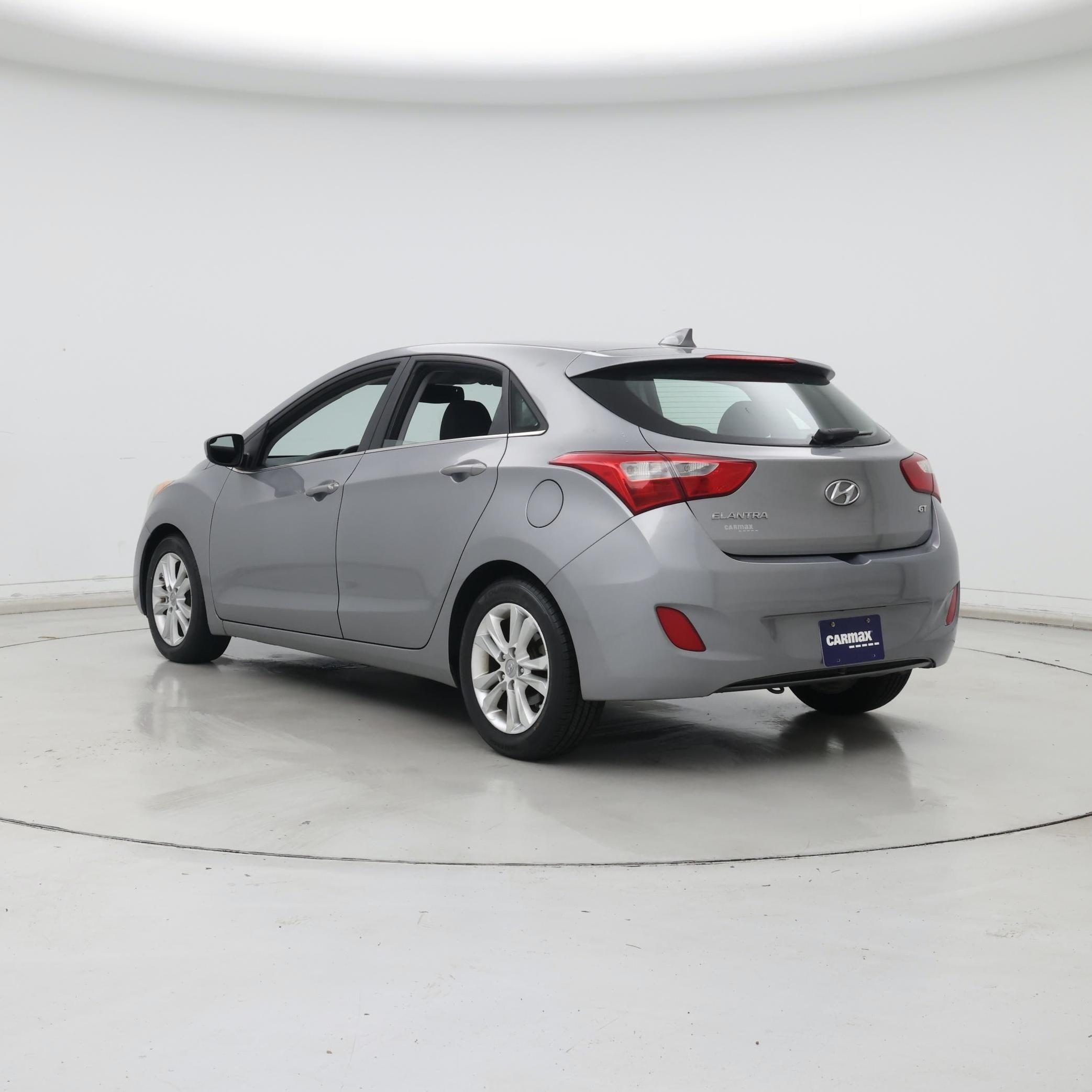 Thumbnail: 2013 Hyundai Elantra - 2