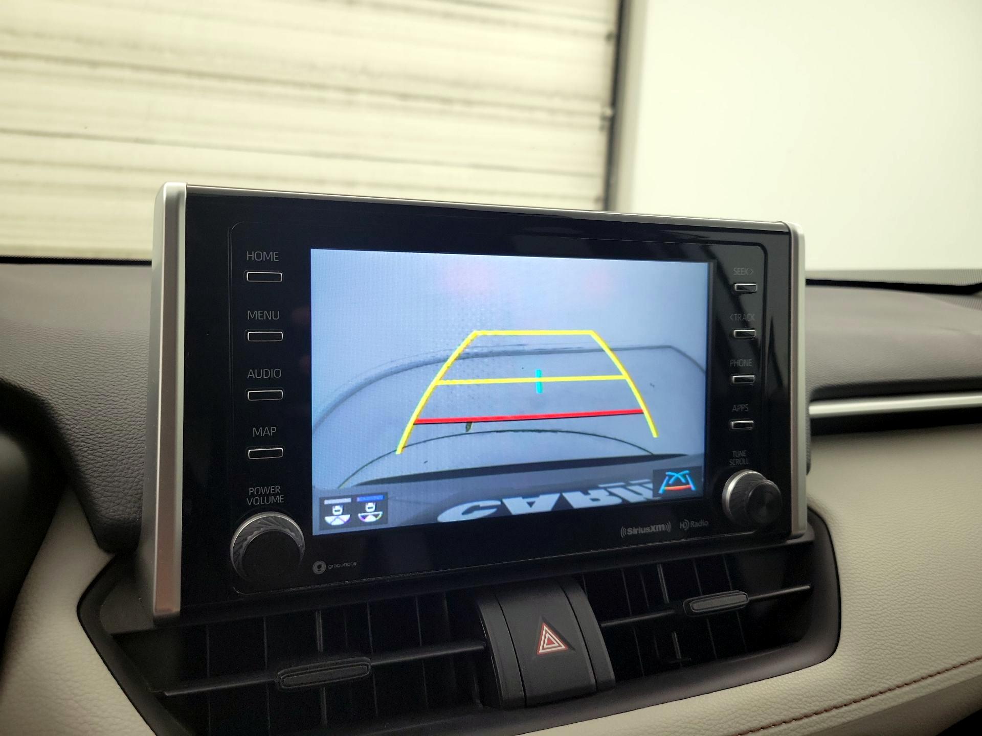 Thumbnail: 2020 Toyota RAV4 - 12