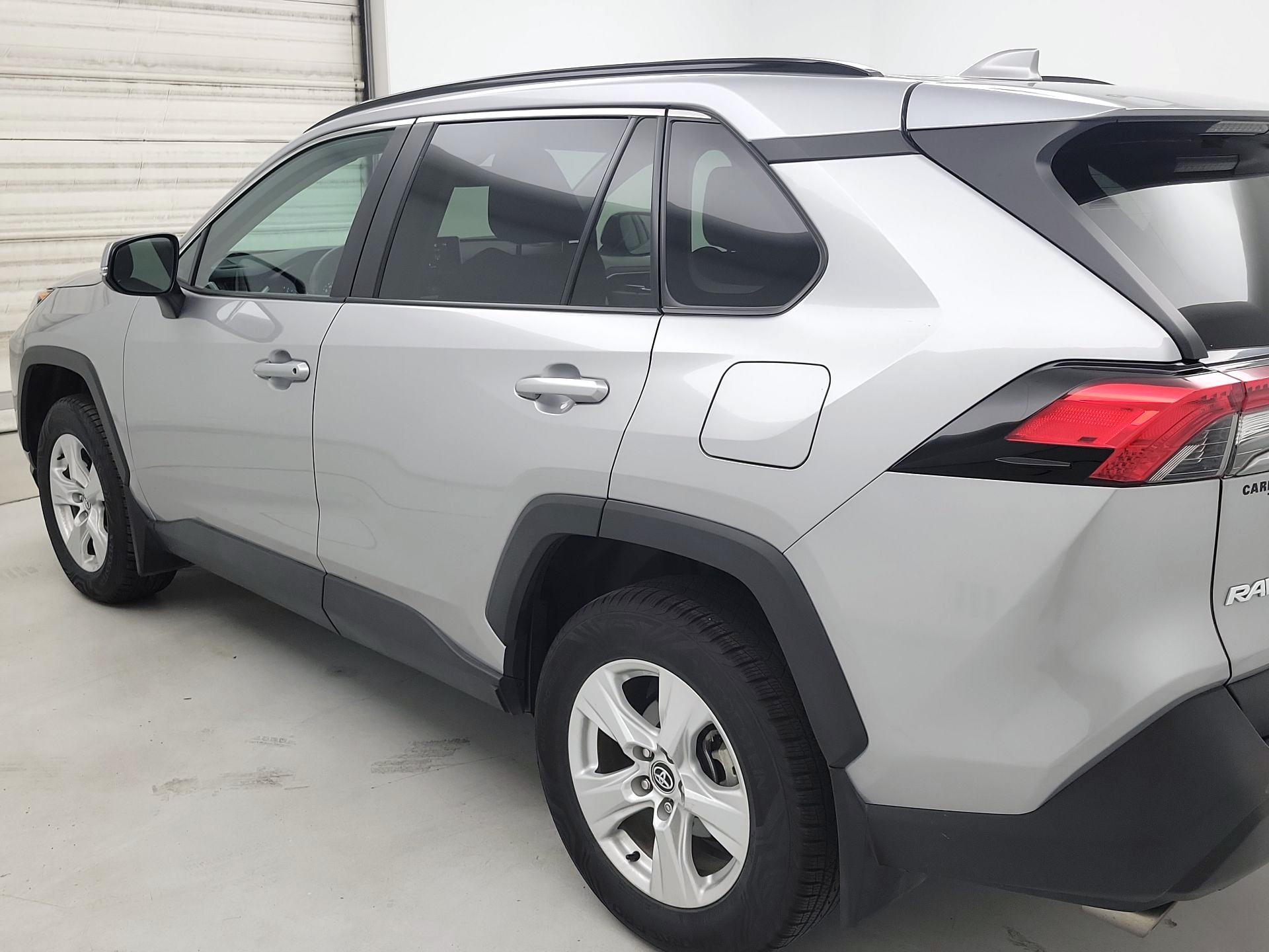 Thumbnail: 2020 Toyota RAV4 - 7