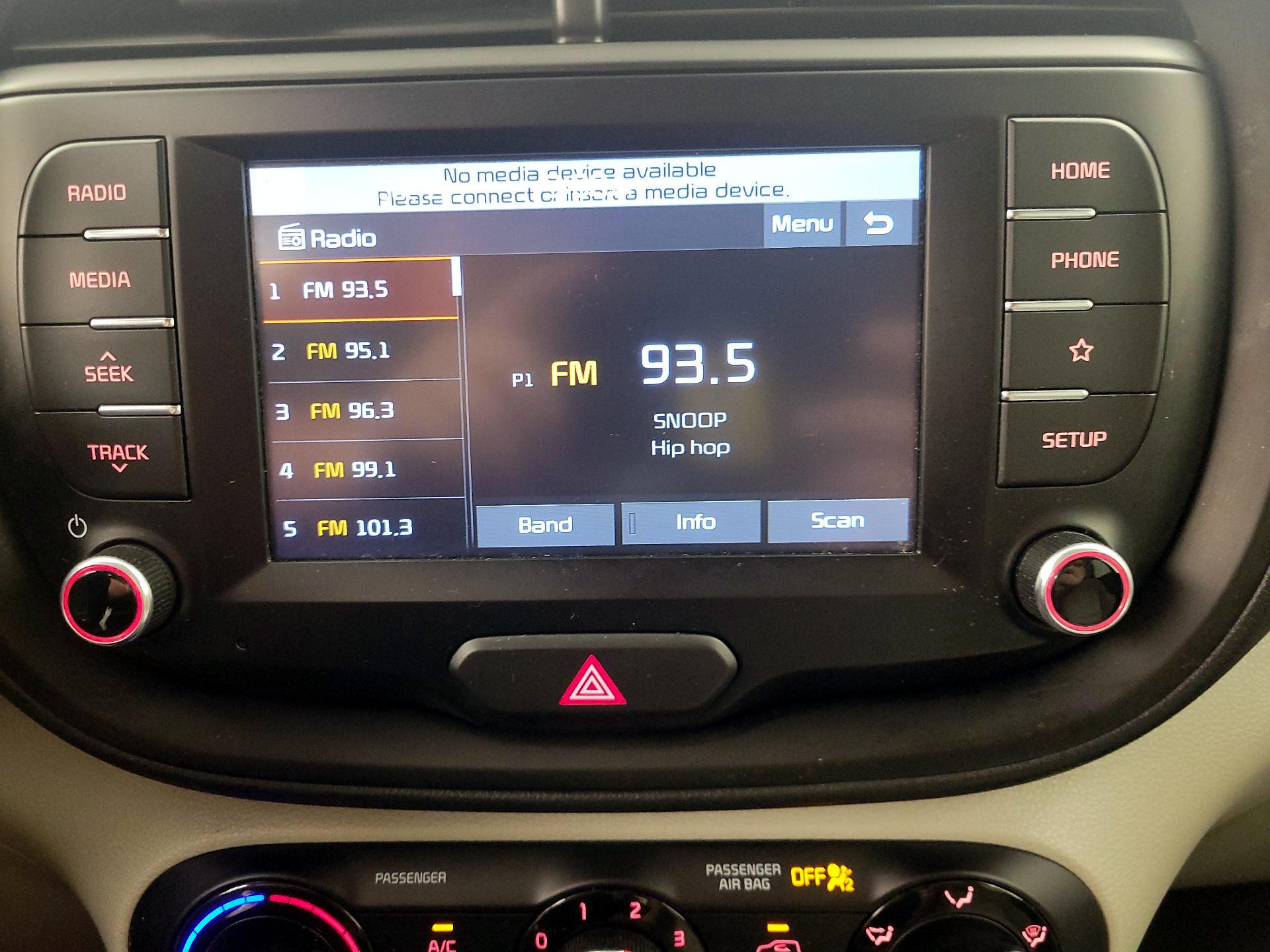 Thumbnail: 2020 Kia Soul - 15