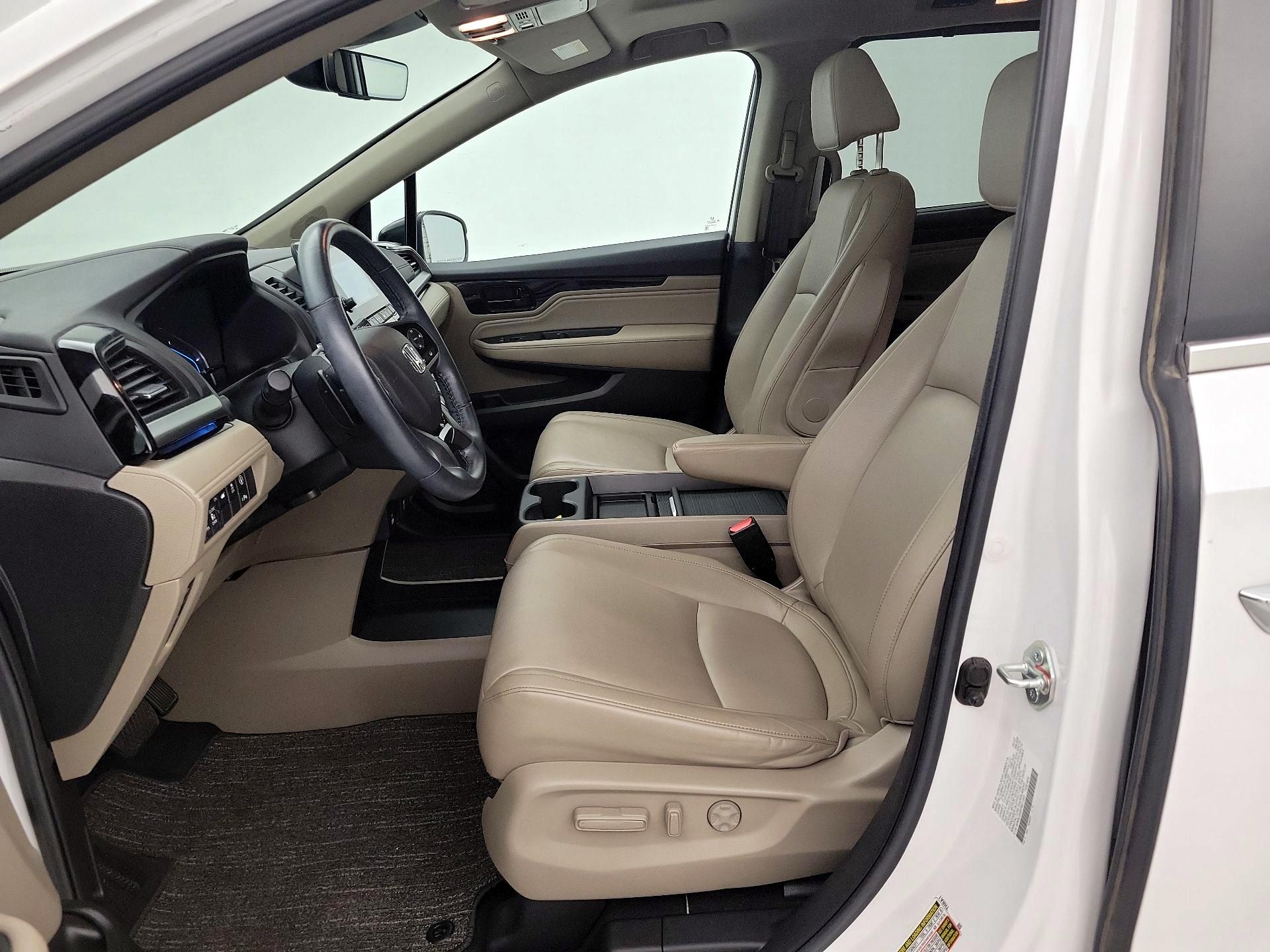 Thumbnail: 2023 Honda Odyssey - 11