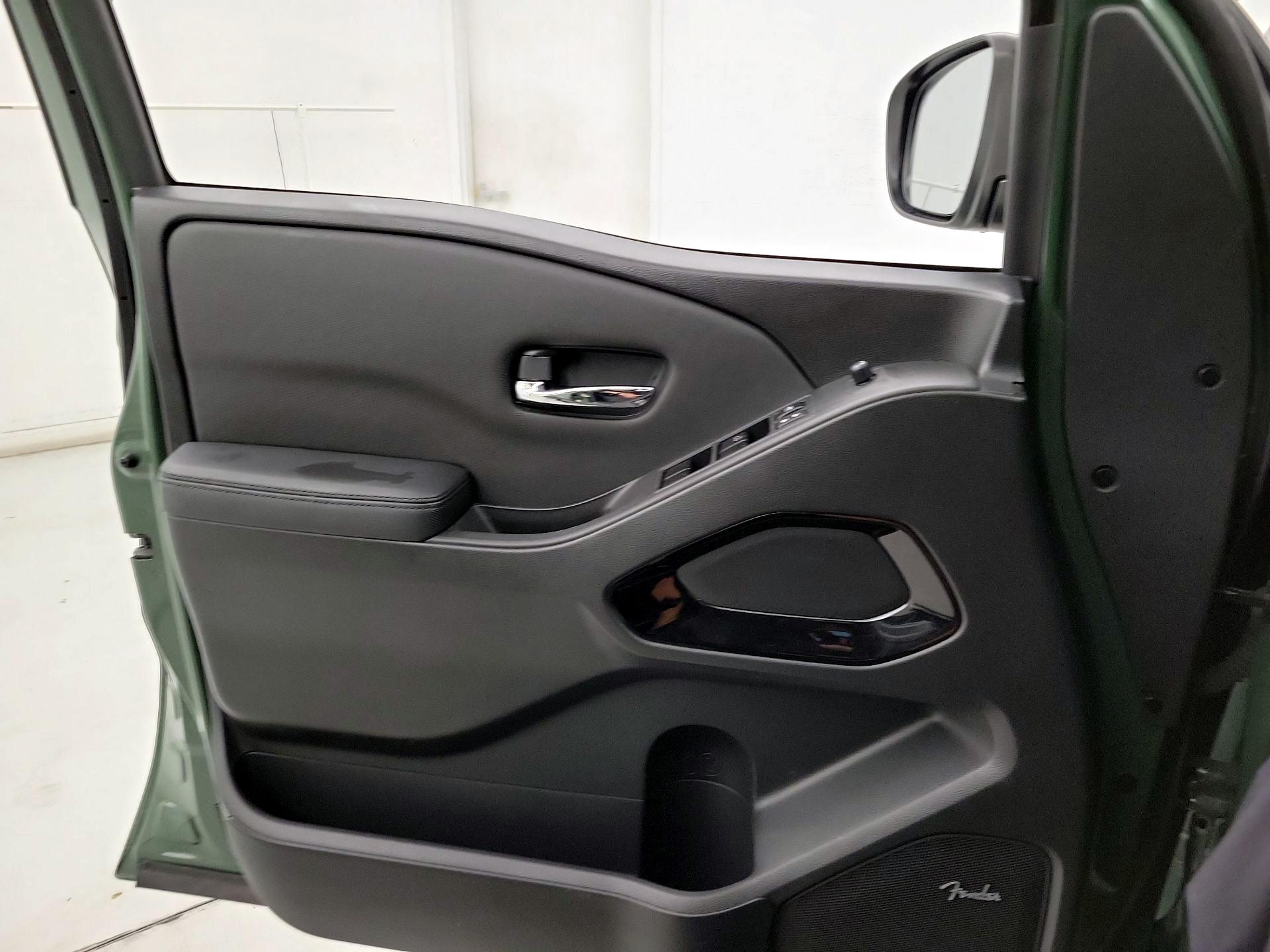 Thumbnail: 2022 Nissan Frontier - 10