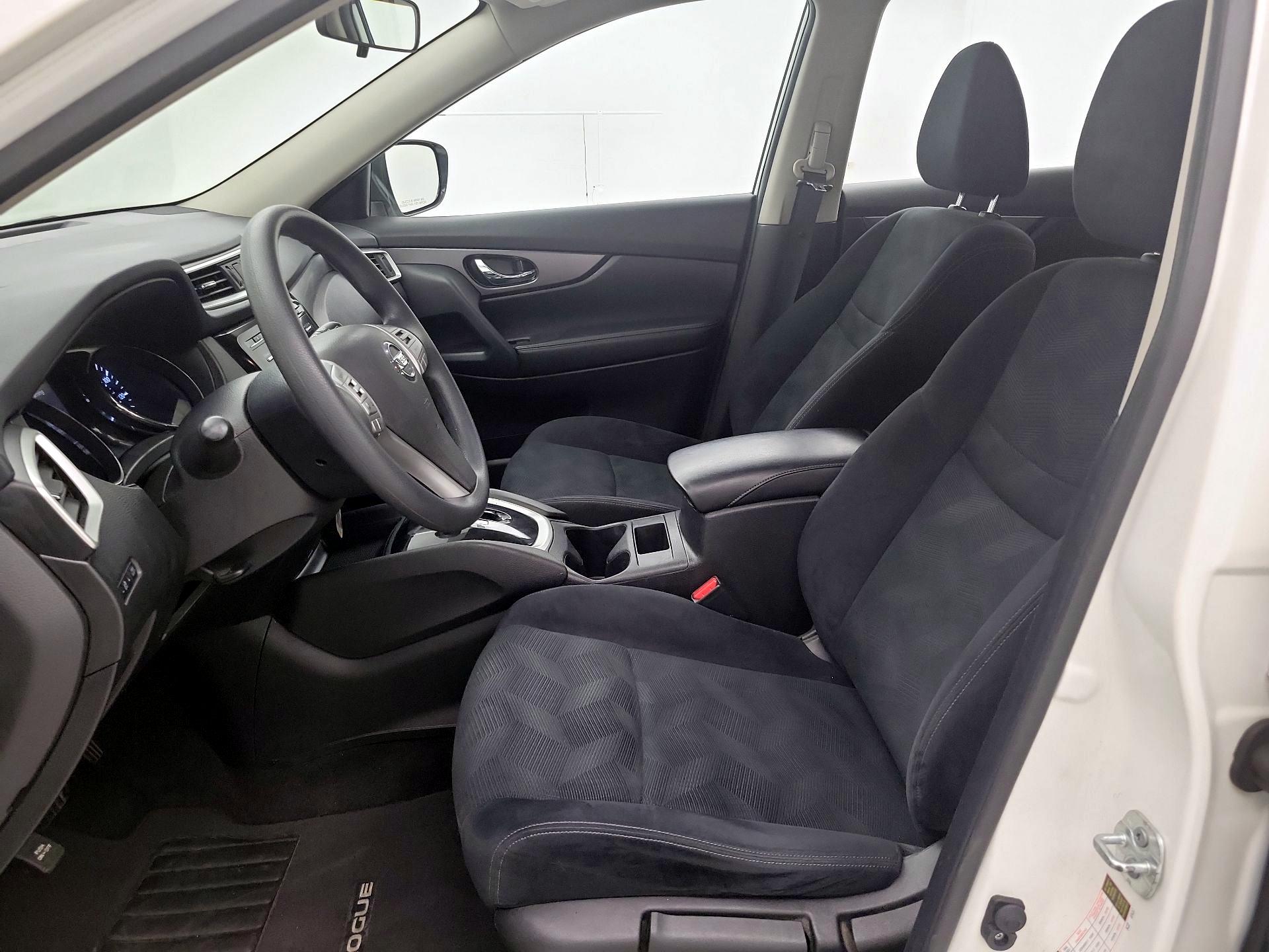 Thumbnail: 2016 Nissan Rogue - 9