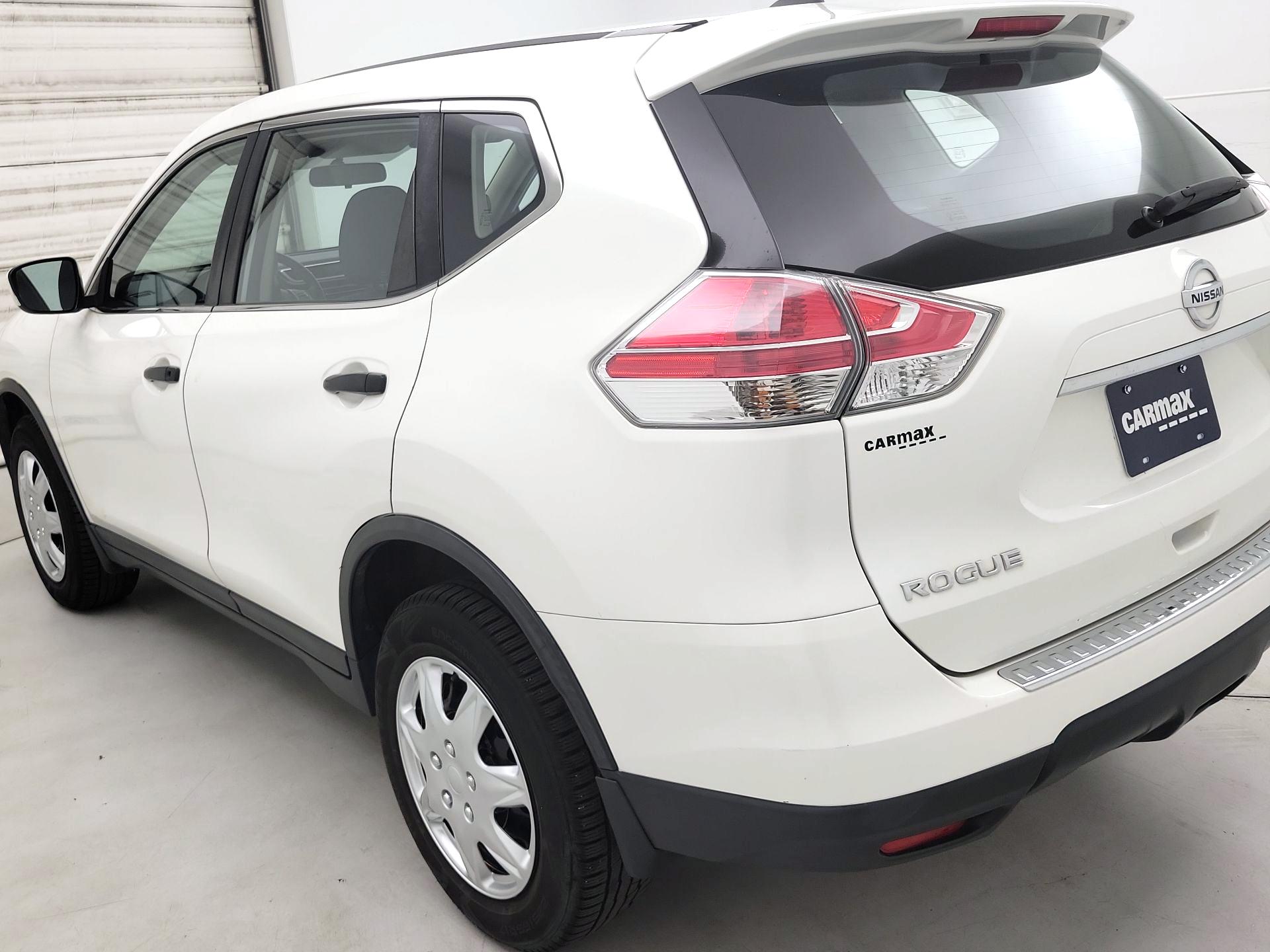 Thumbnail: 2016 Nissan Rogue - 7