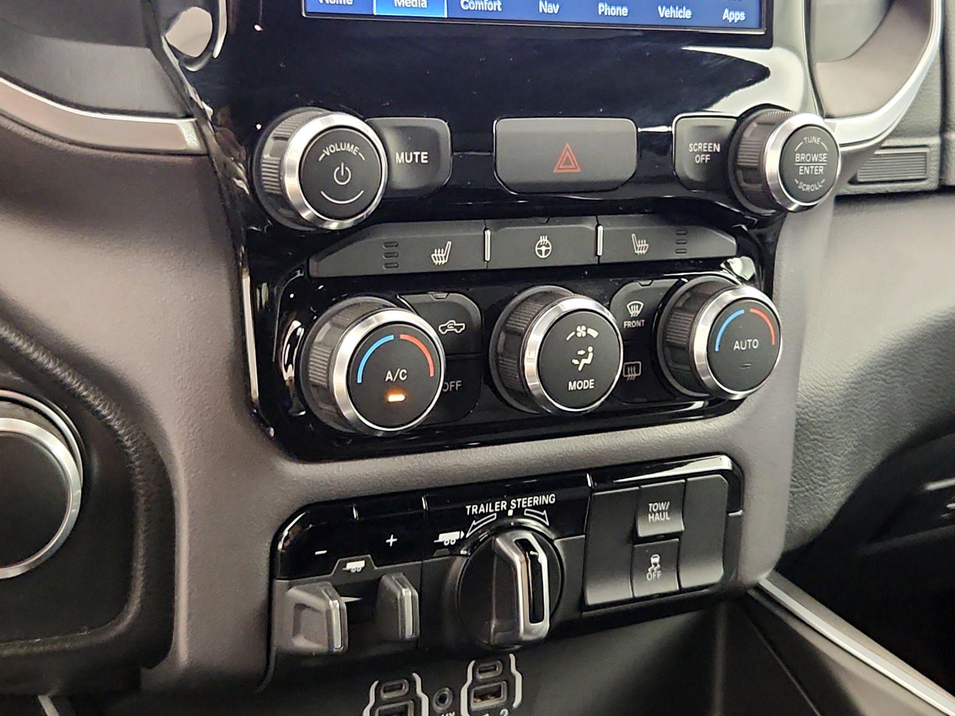 Thumbnail: 2023 RAM 1500 - 17