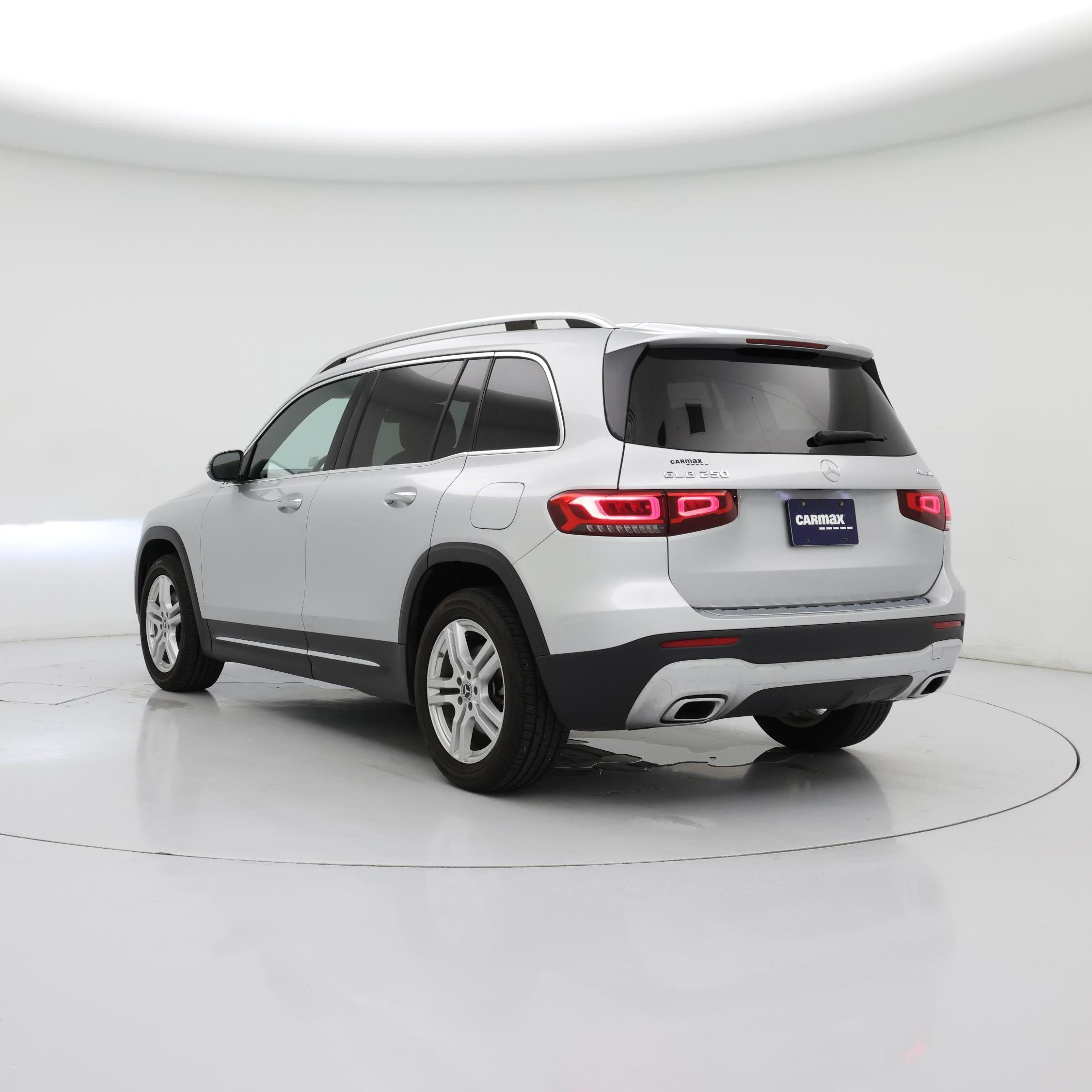 Thumbnail: 2020 Mercedes-Benz GLB - 2