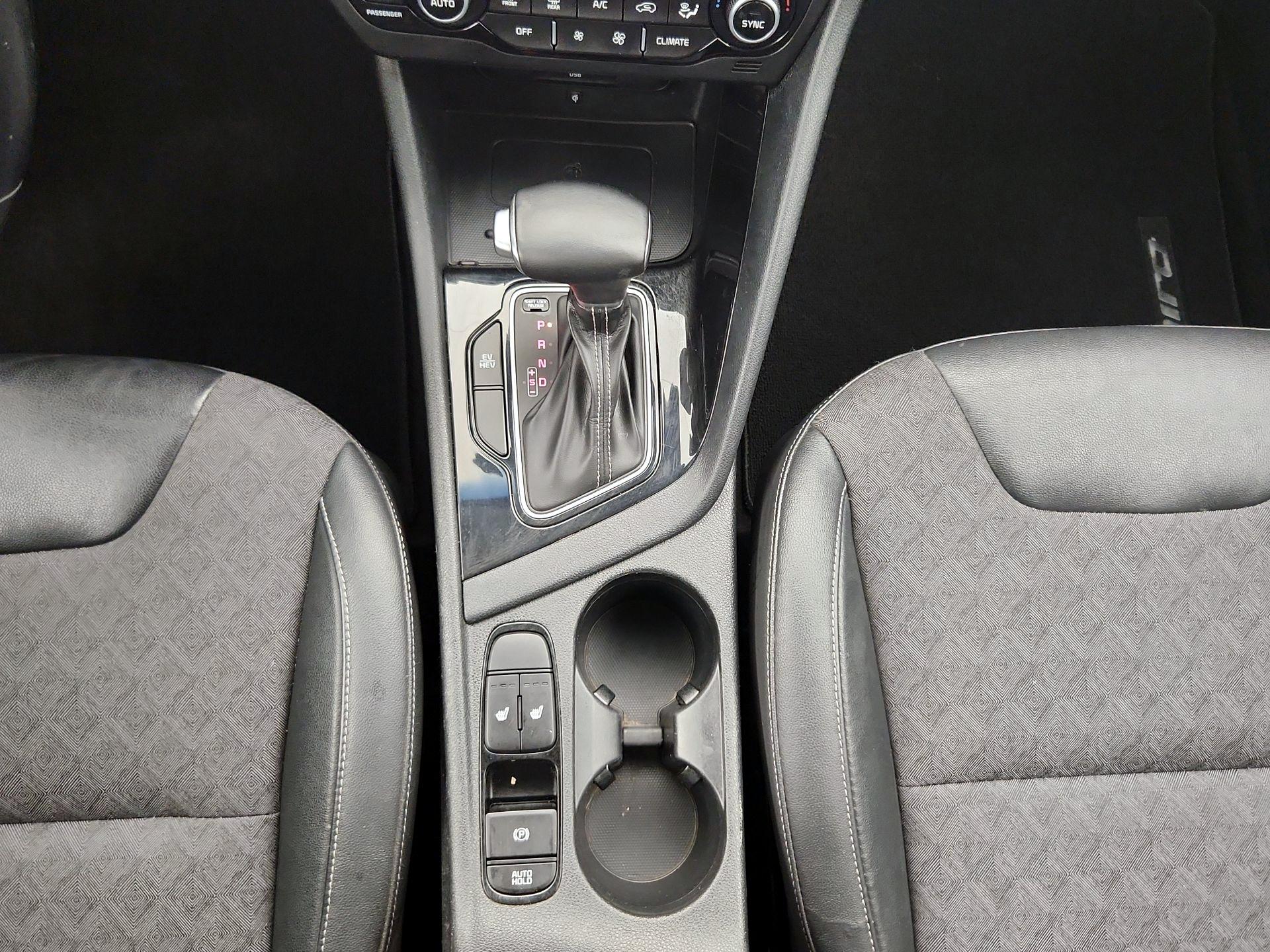 Thumbnail: 2022 Kia Niro - 17