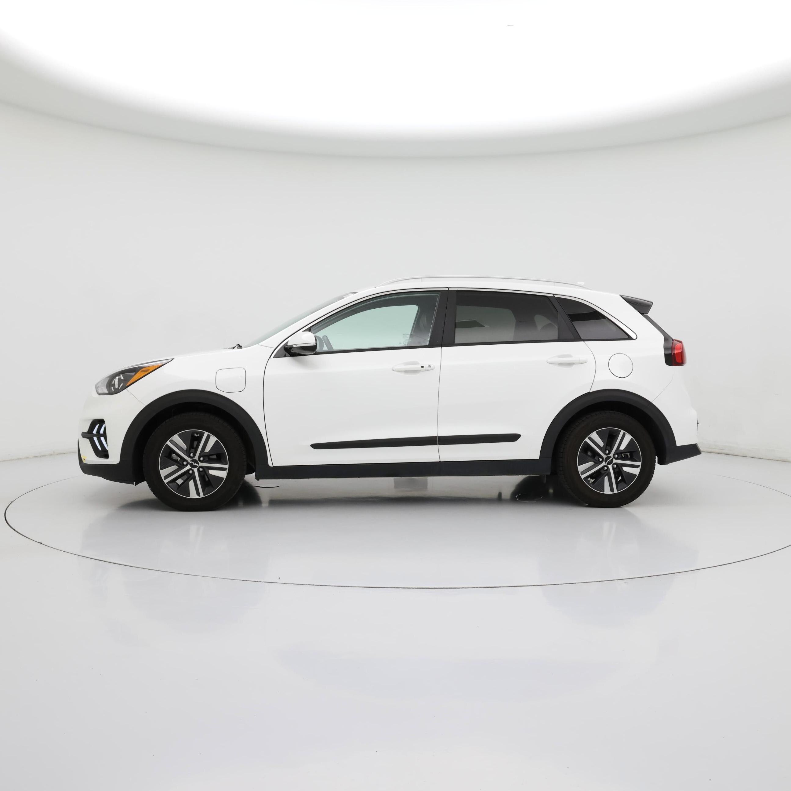 Thumbnail: 2022 Kia Niro - 3