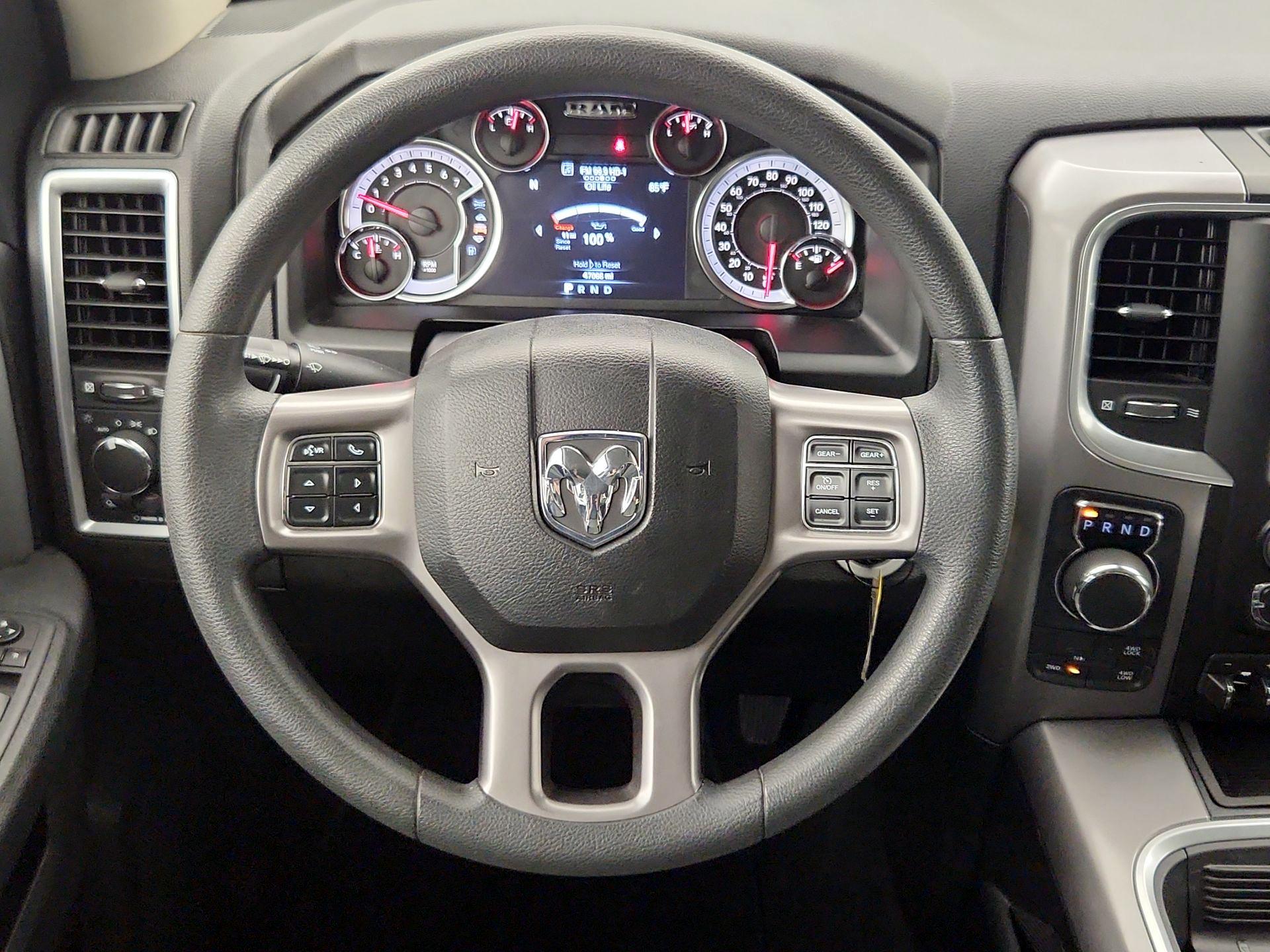 Thumbnail: 2023 RAM 1500 Classic - 10