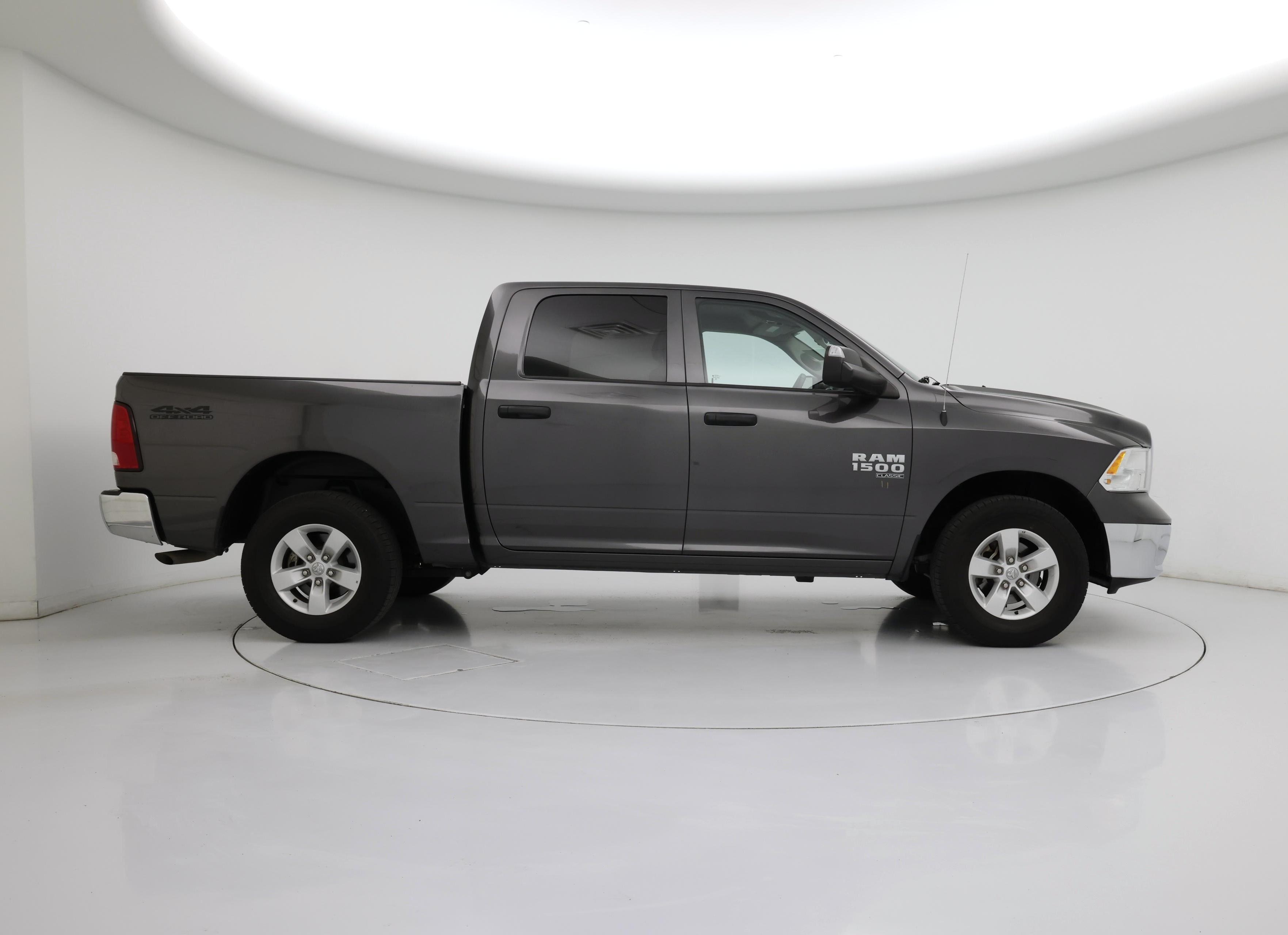 Thumbnail: 2023 RAM 1500 Classic - 7