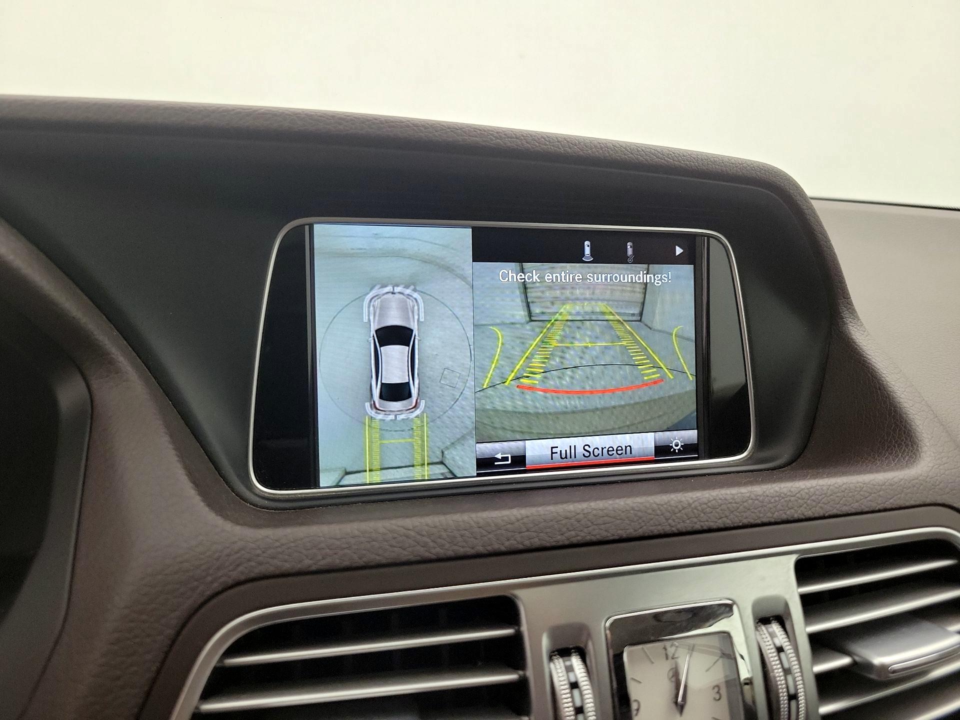 Thumbnail: 2015 Mercedes-Benz E-Class - 15