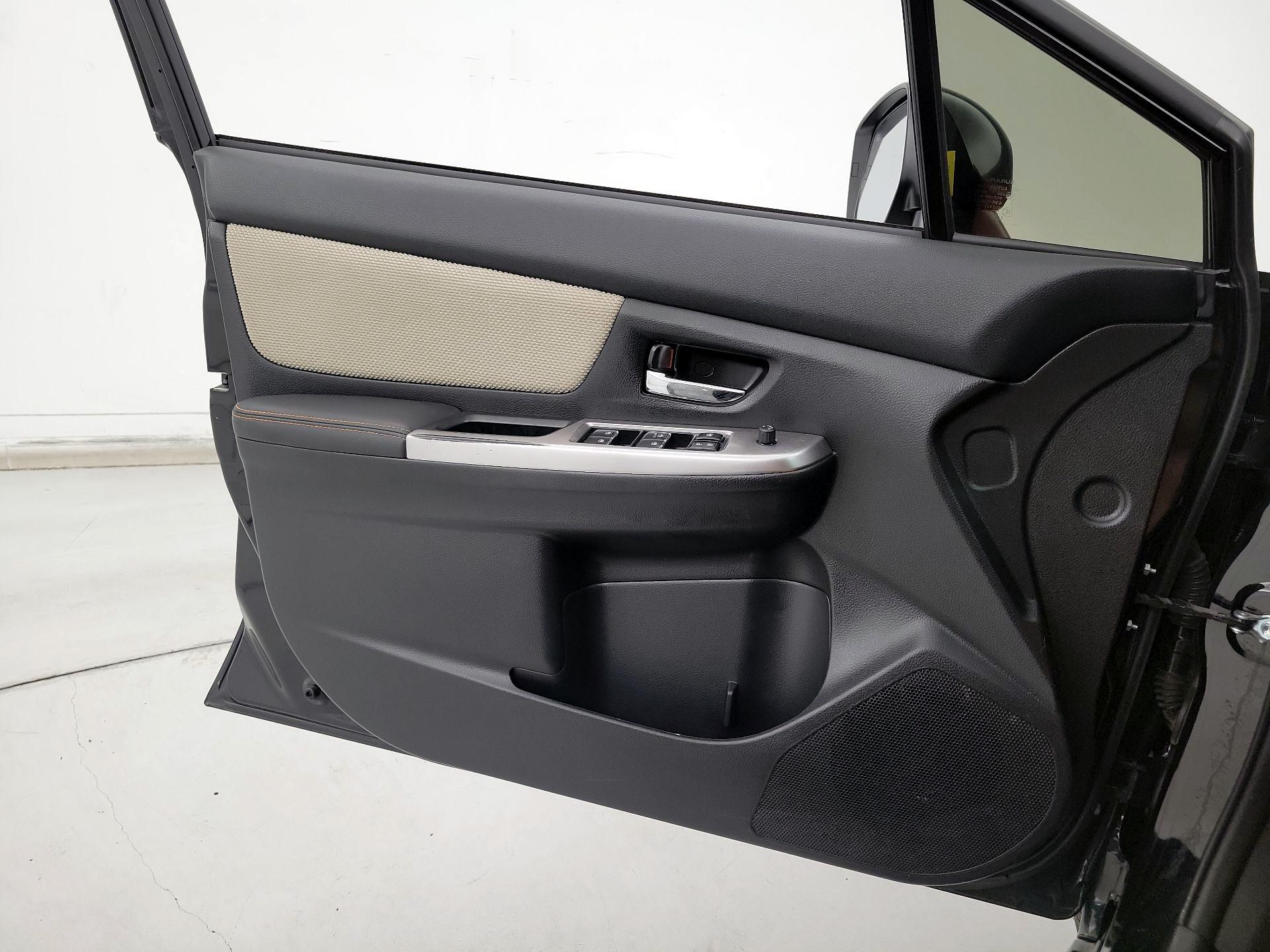 Thumbnail: 2016 Subaru XV Crosstrek - 12