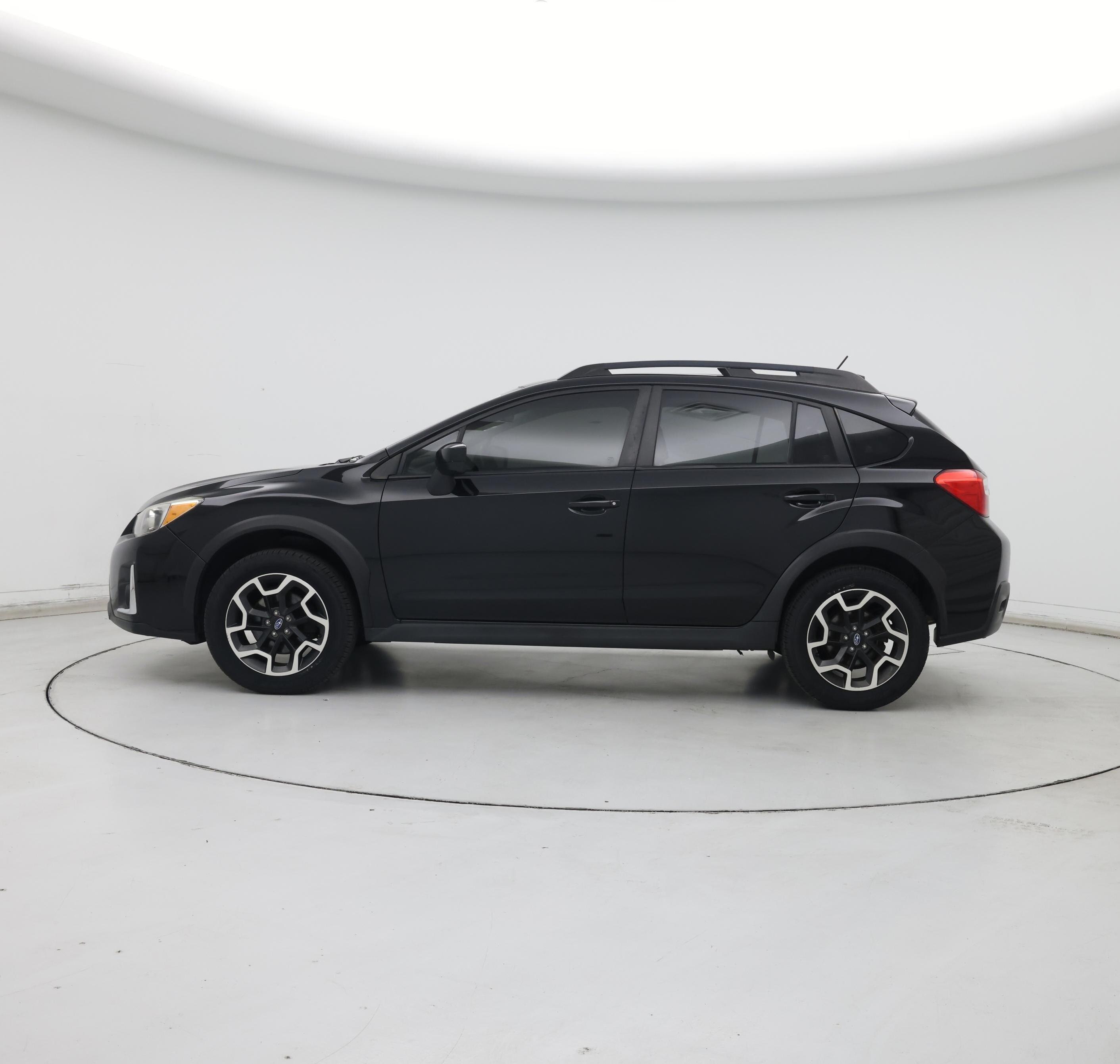 Thumbnail: 2016 Subaru XV Crosstrek - 3