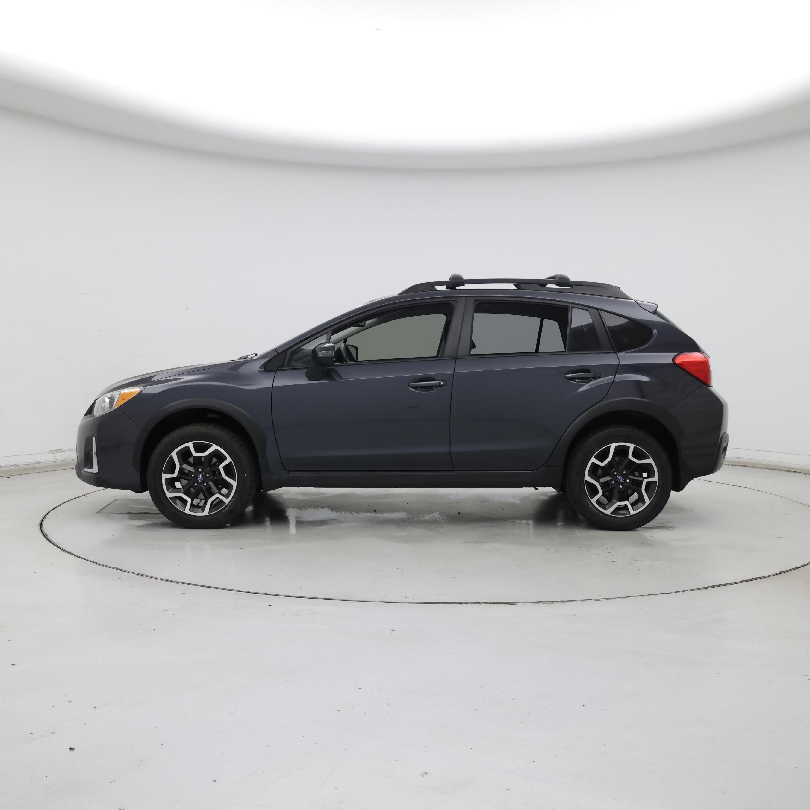 Thumbnail: 2016 Subaru XV Crosstrek - 3
