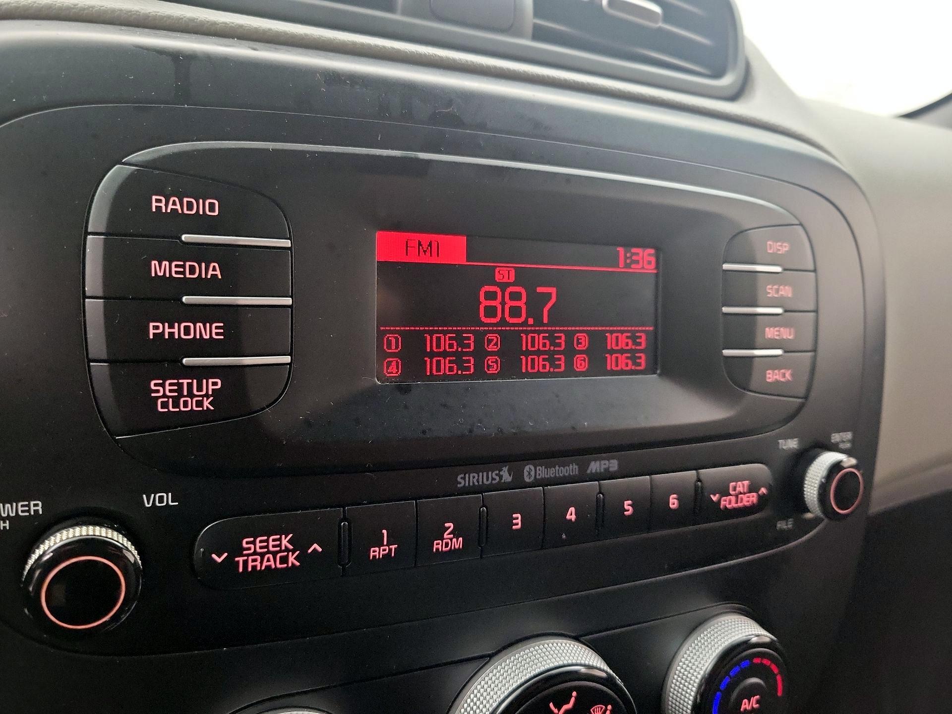 Thumbnail: 2015 Kia Soul - 14
