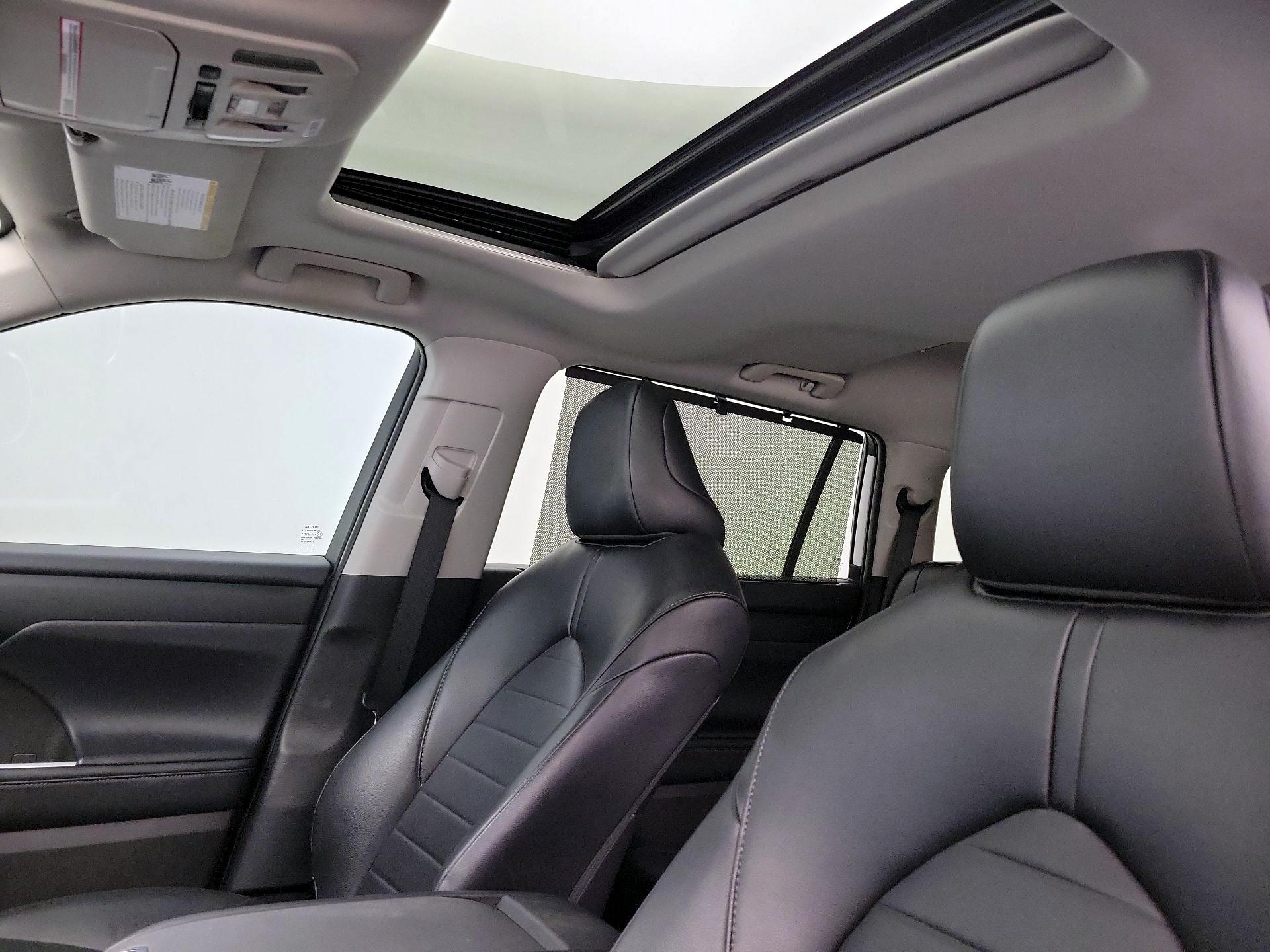 Thumbnail: 2022 Toyota Highlander - 20
