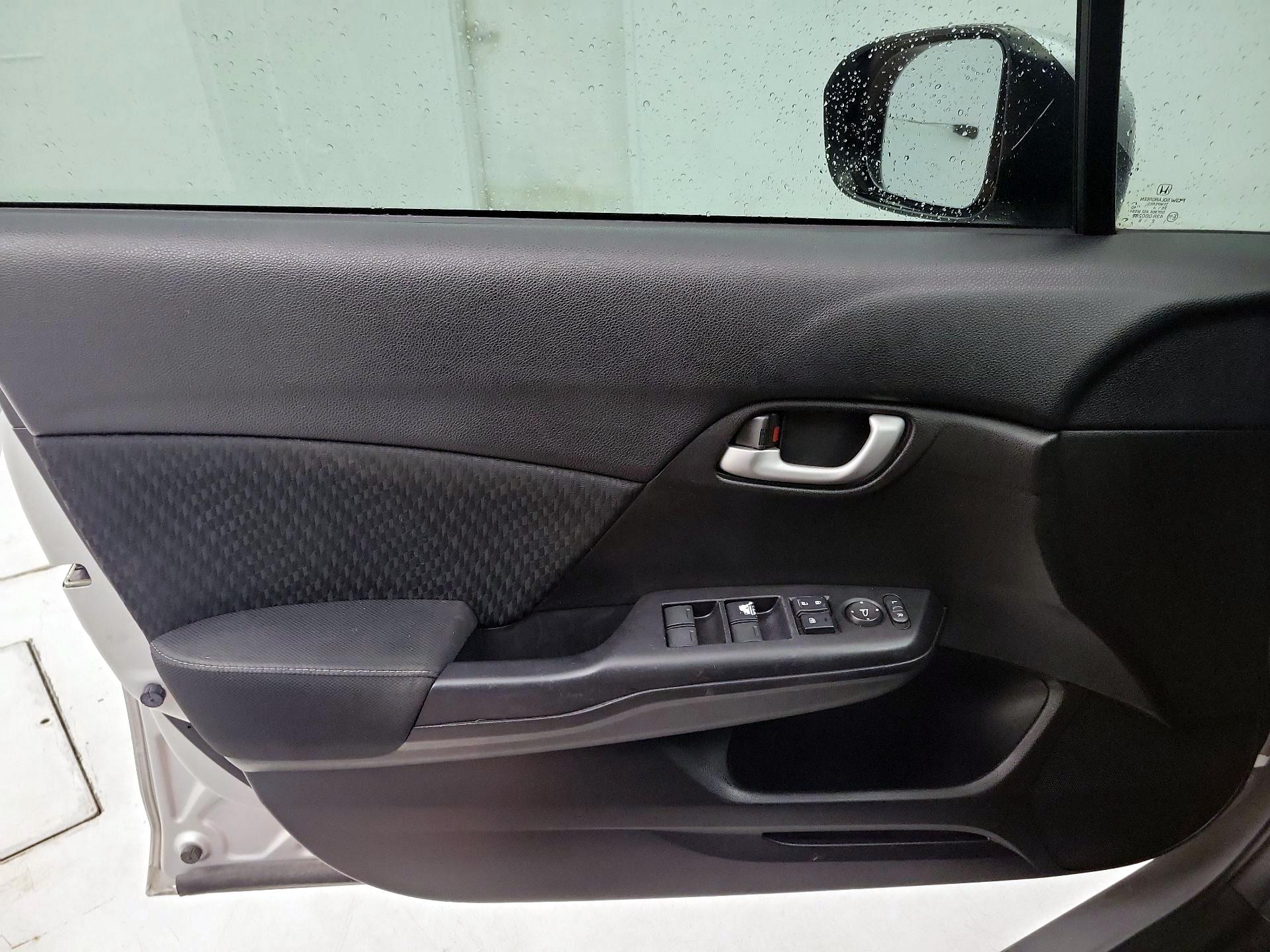 Thumbnail: 2015 Honda Civic - 12