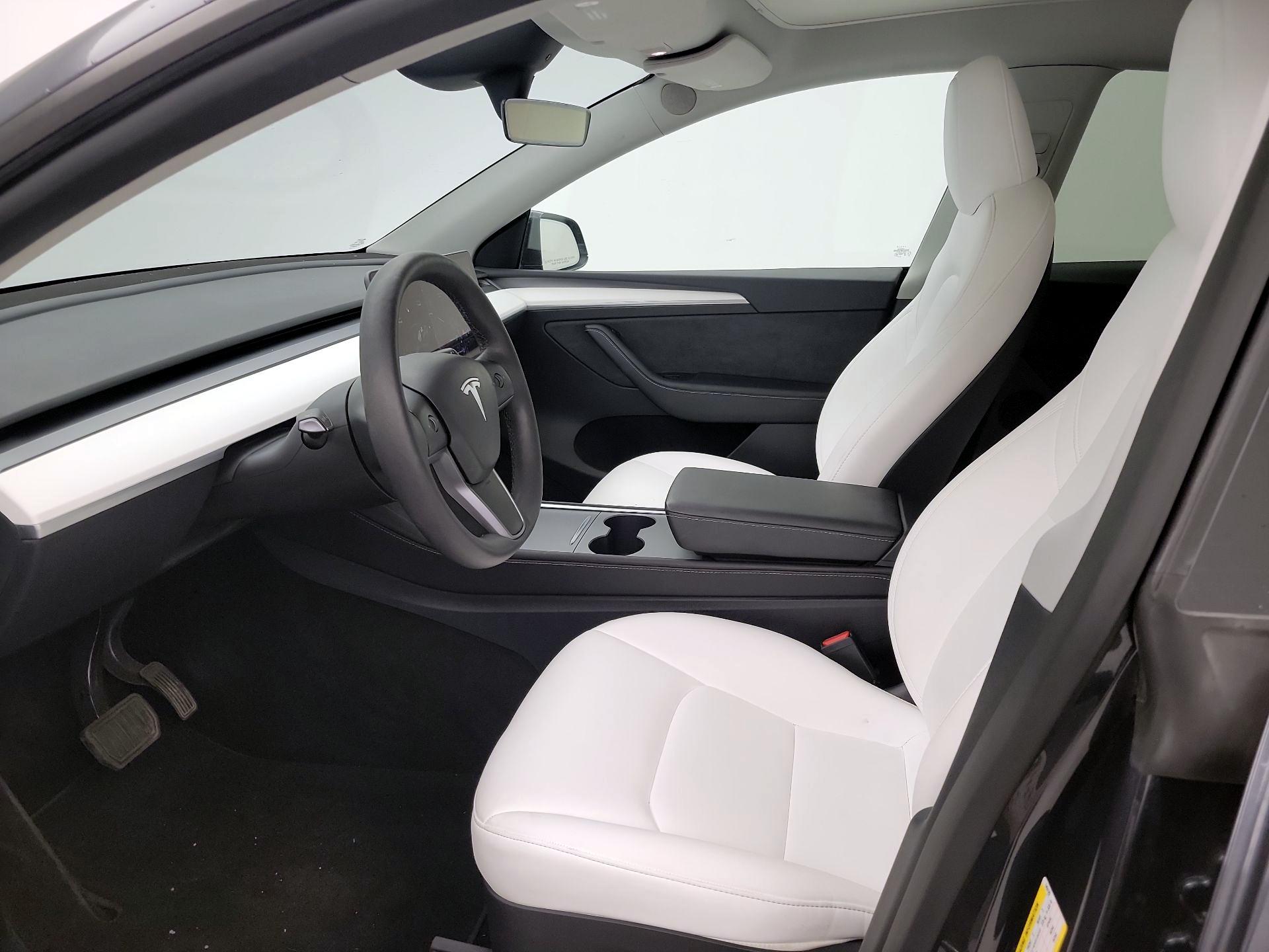 Thumbnail: 2025 Tesla Model Y - 11