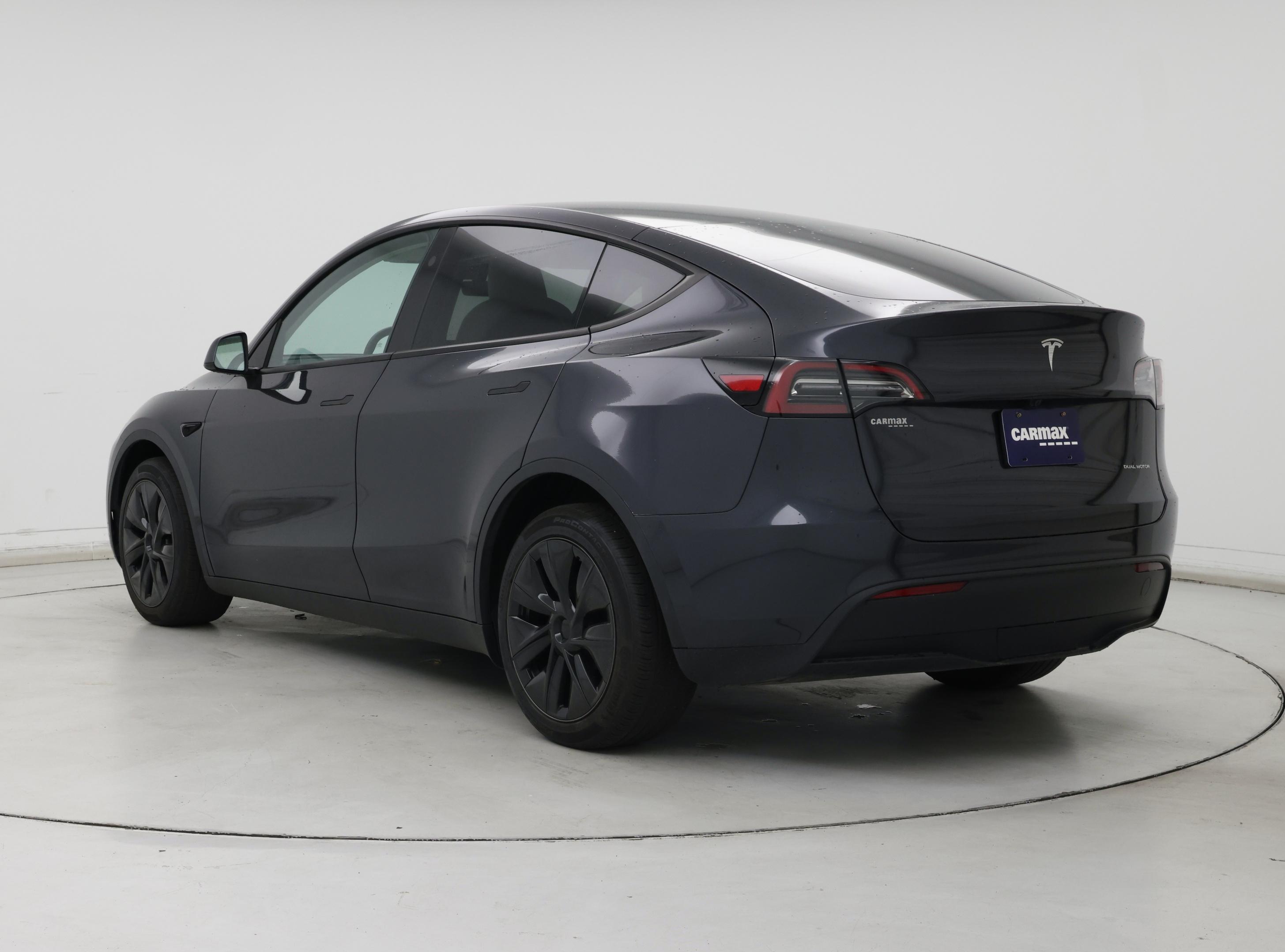 Thumbnail: 2025 Tesla Model Y - 2