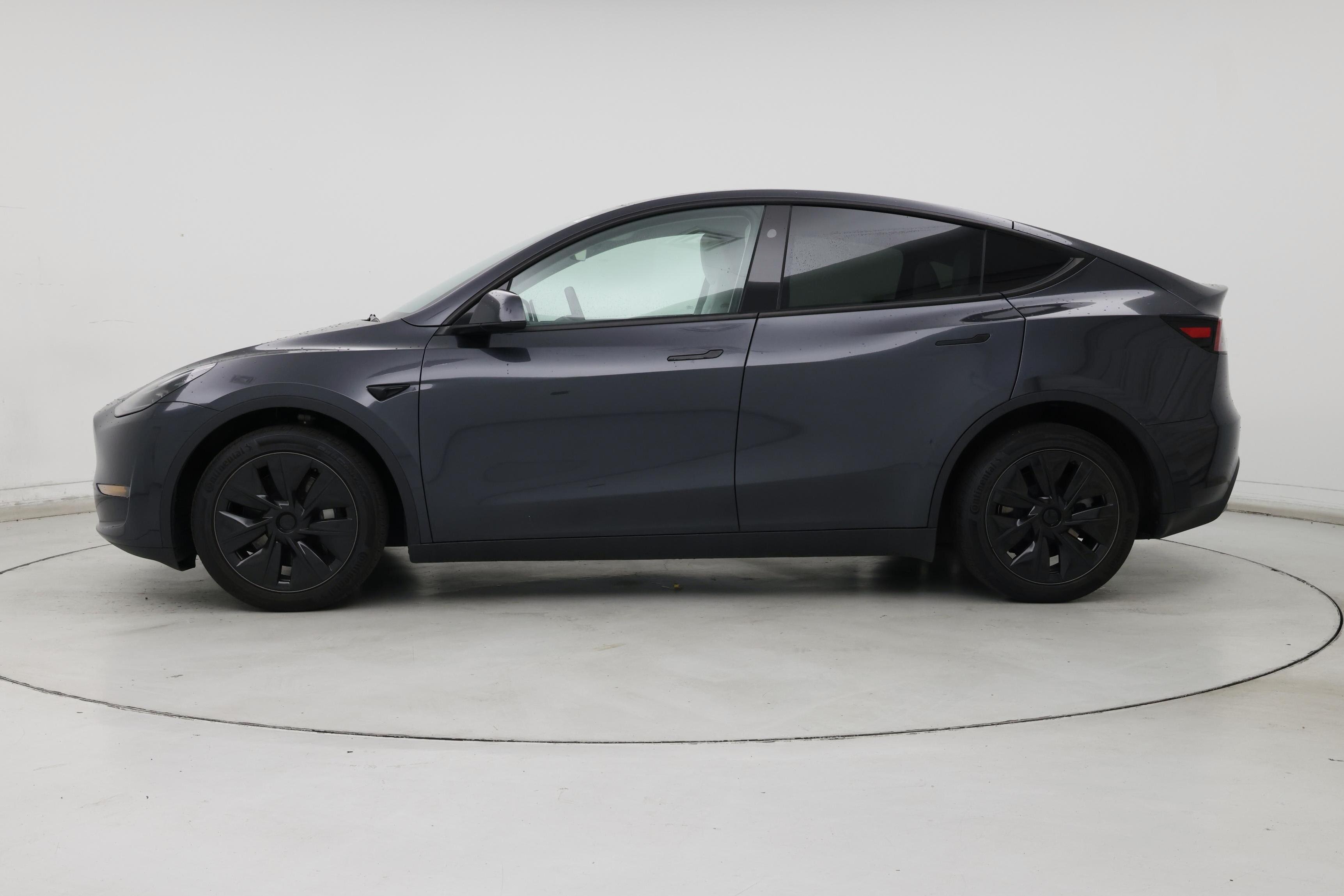 Thumbnail: 2025 Tesla Model Y - 3