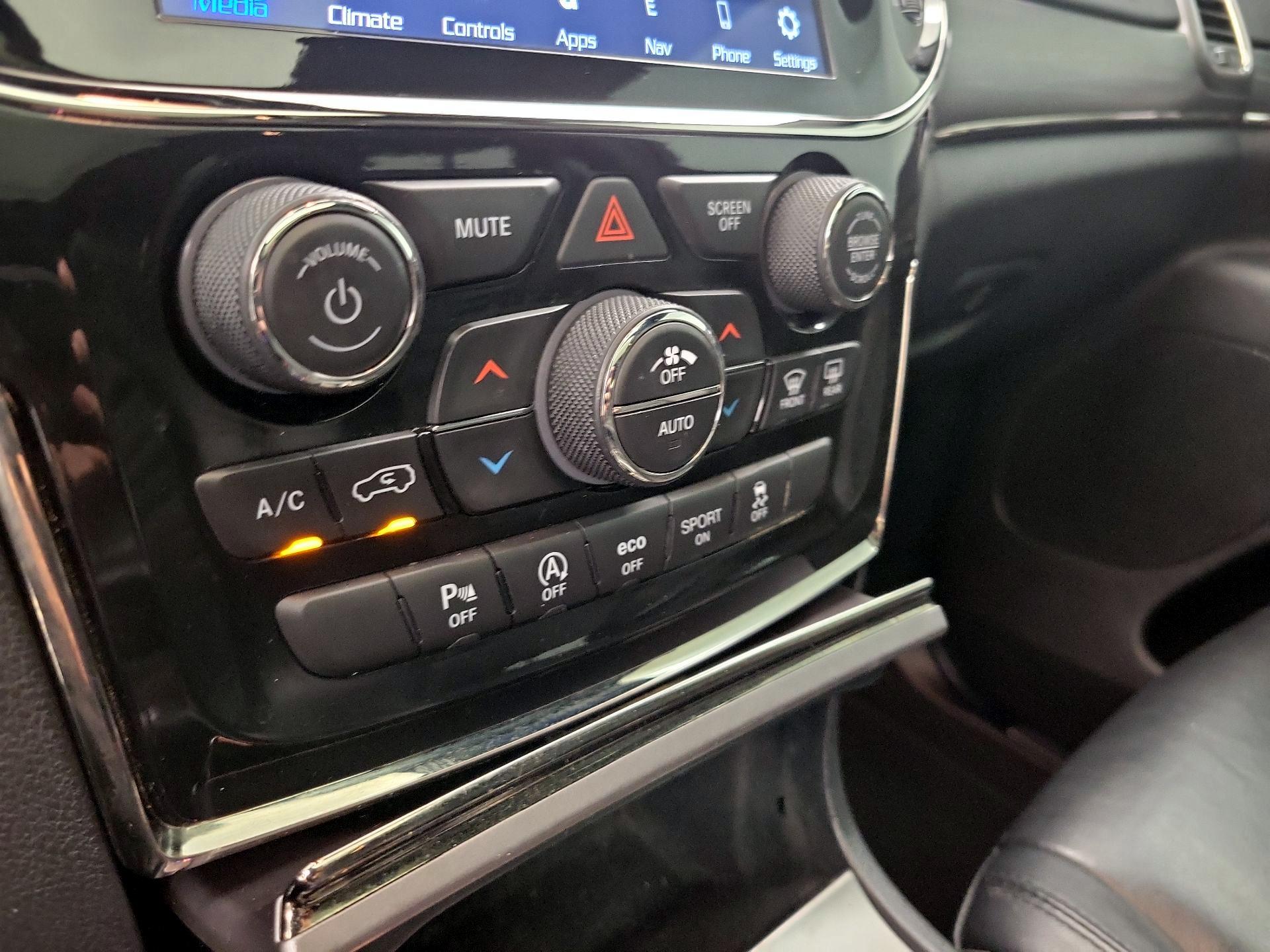 Thumbnail: 2021 Jeep Grand Cherokee - 17