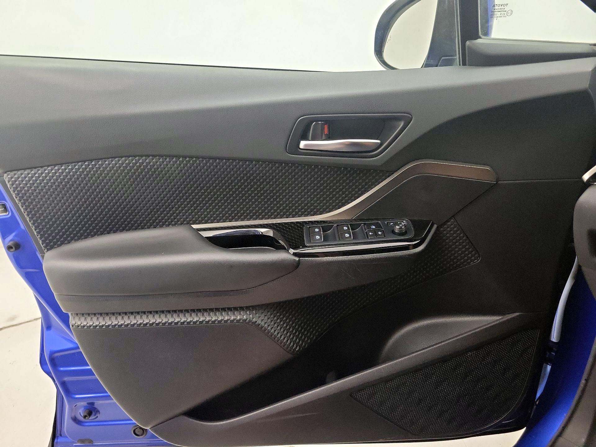 Thumbnail: 2019 Toyota C-HR - 10