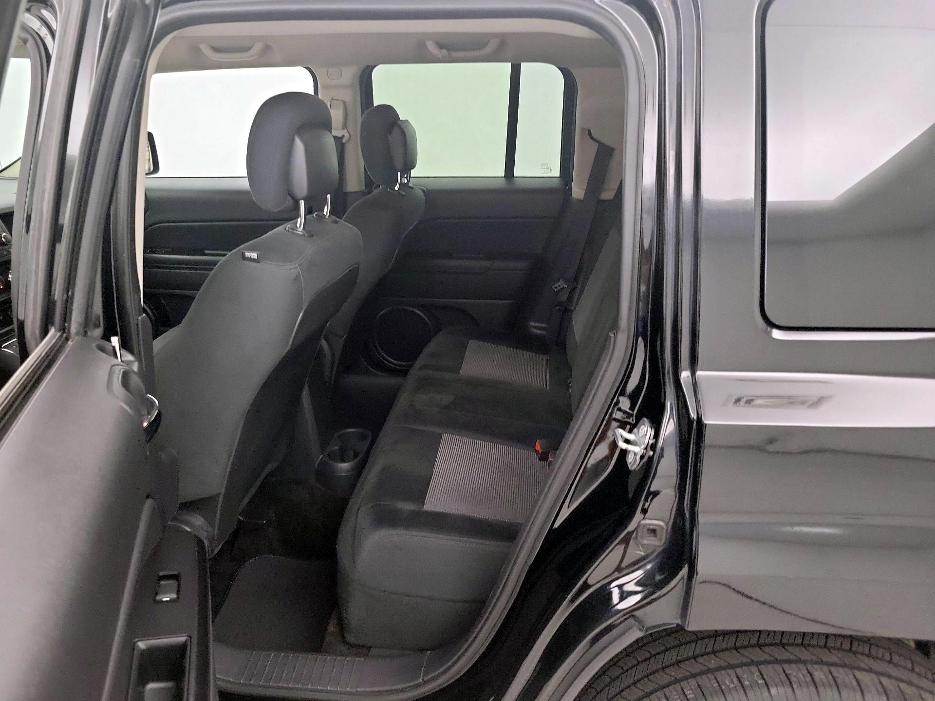 Thumbnail: 2014 Jeep Patriot - 17