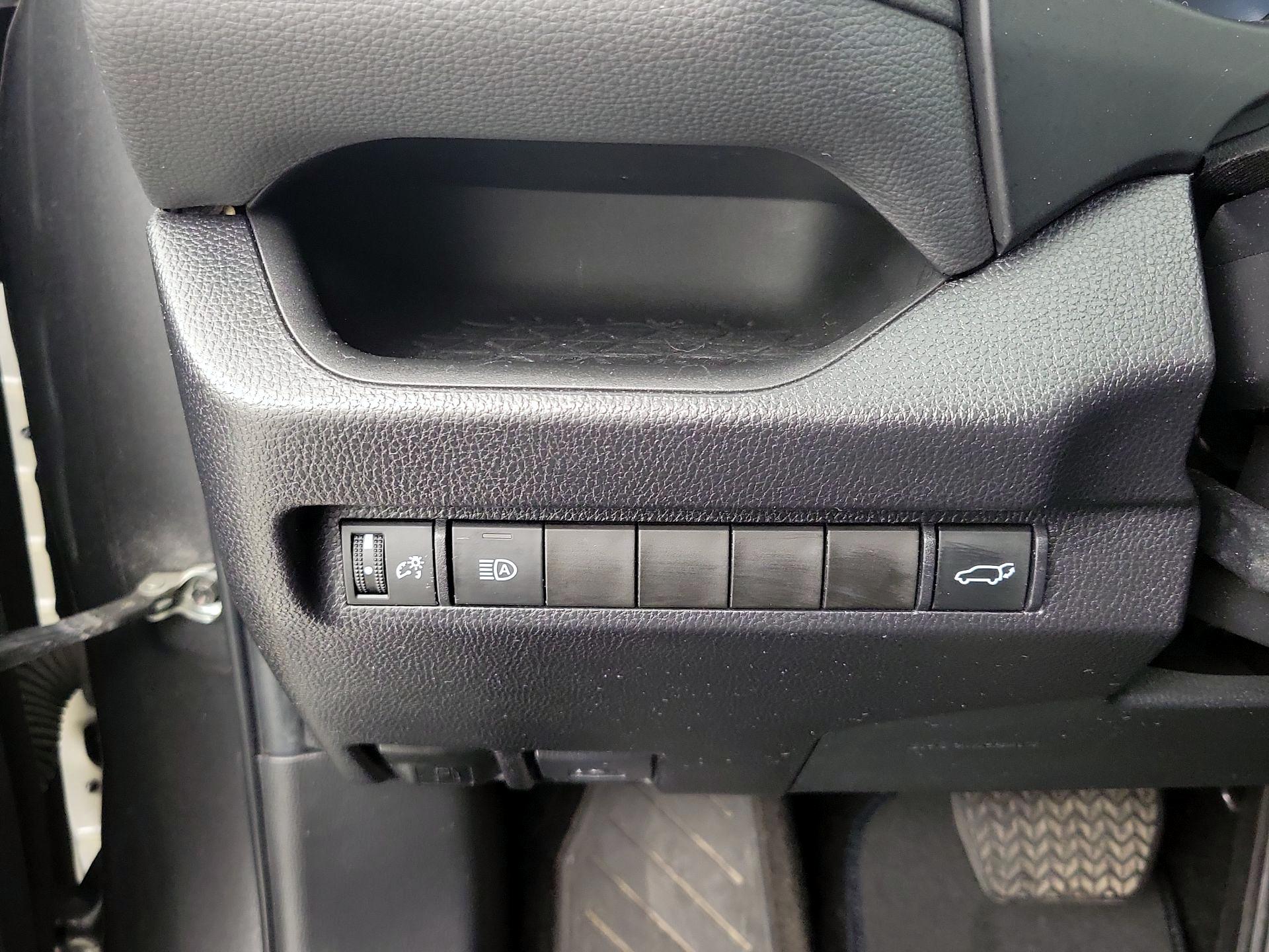 Thumbnail: 2023 Toyota RAV4 - 13