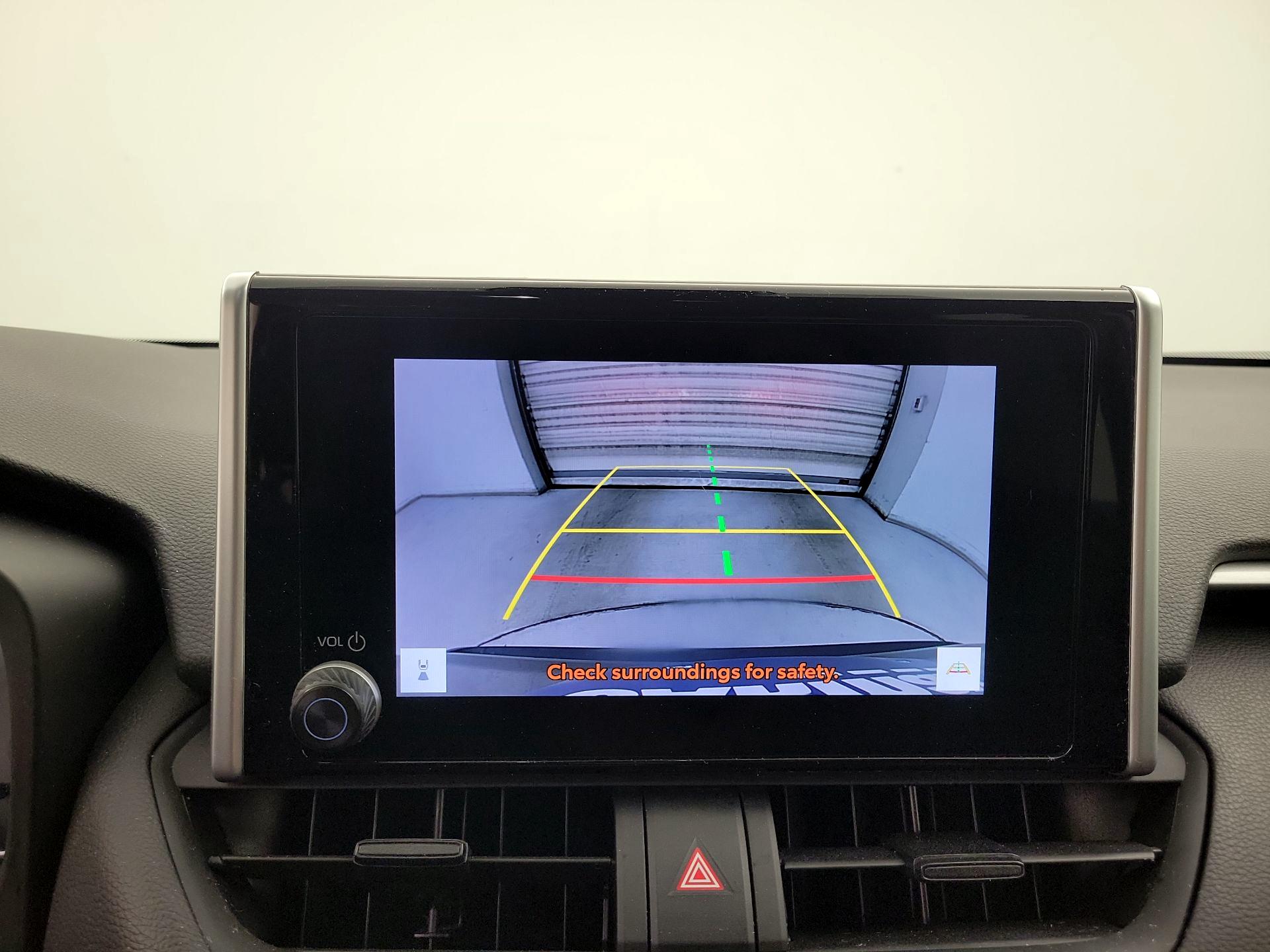 Thumbnail: 2023 Toyota RAV4 - 14